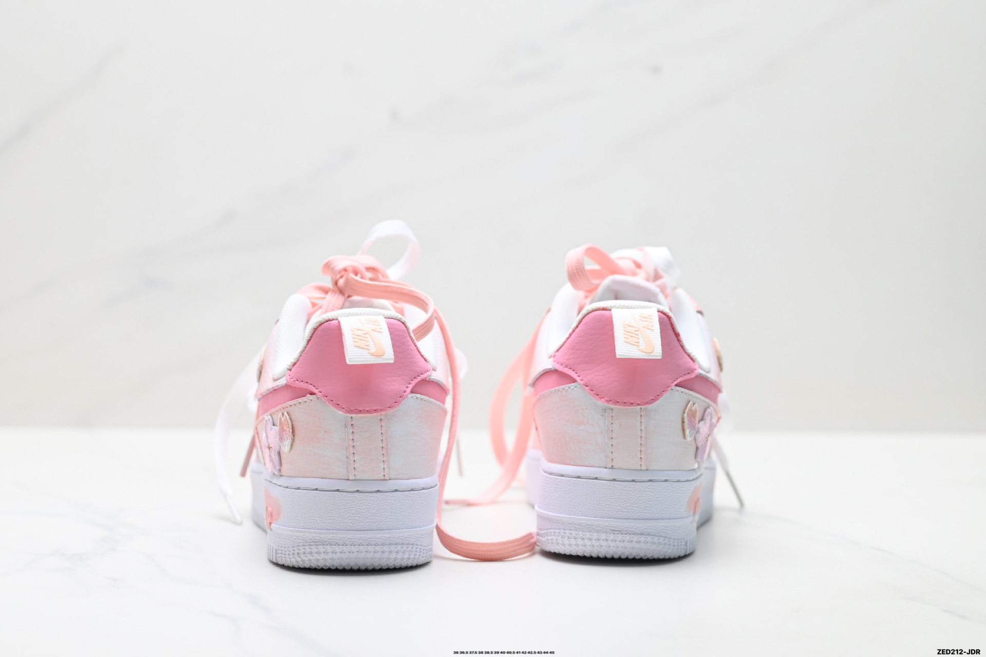 NIKE AIR FORCE 1‘07 LX FB8971-007