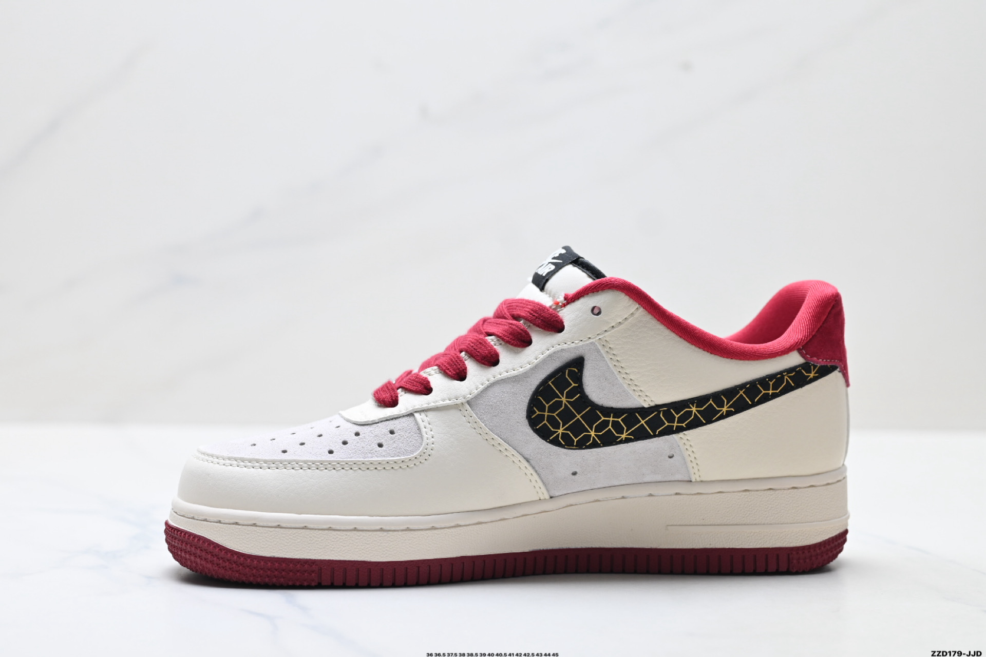 270 NIKE AIR FORCE 1‘07 LV8 JP2076-150