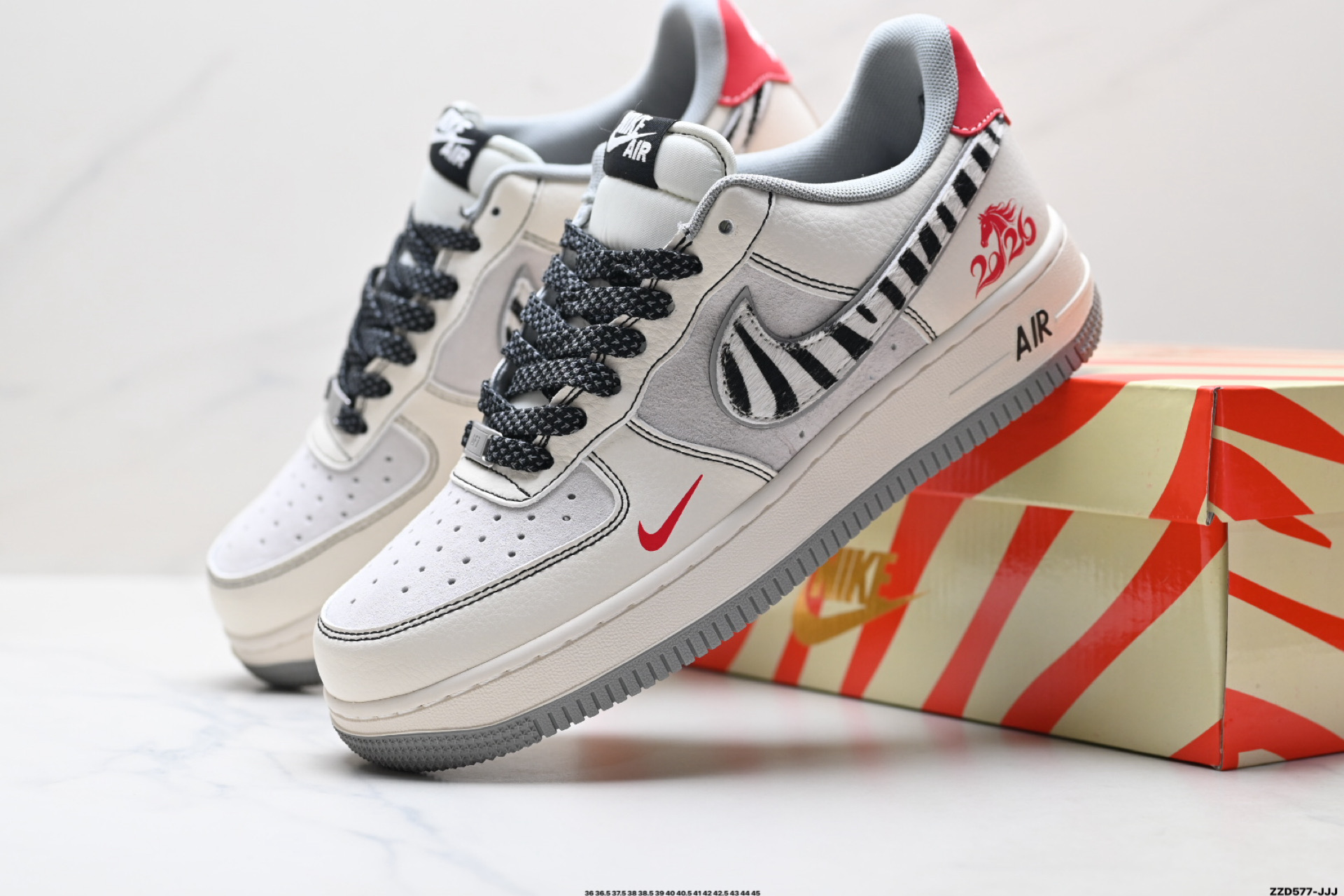 NIKE AIR FORCE 1‘07 LV8 XT6998-102