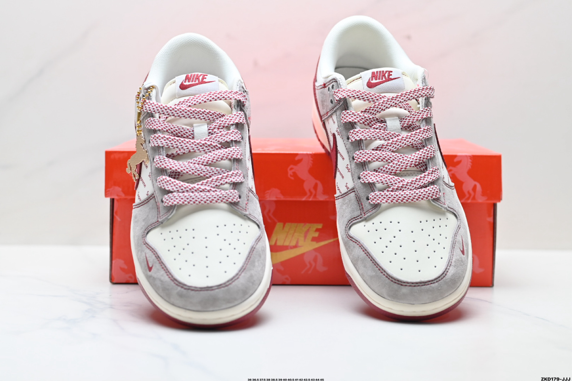 Nike Dunk Low Retro ‘DIY高端定制’耐克 低帮休闲运动板鞋 JP2076-109-Top High Quatity Cheap Sneakers Fashion Clothing Clothes Bags handbags Shoes of all Brand wholesale With The best Quality And Beautiful Price from China Factory Chinese suppliers wholesaler seller Nike Dunk Low Retro ‘DIY高端定制’耐克 低帮休闲运动板鞋 JP2076-109