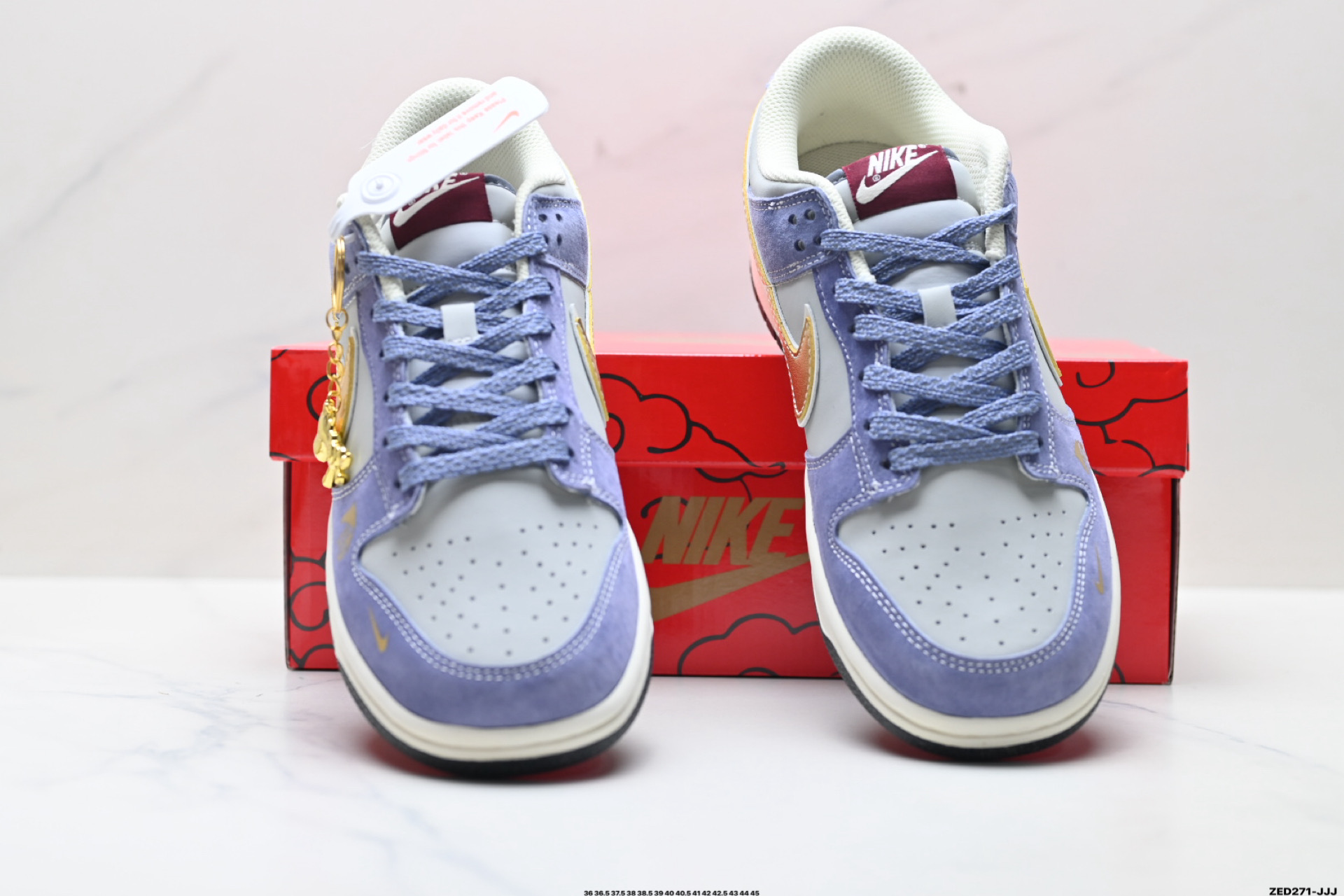 280 Nike Dunk Low Retro ‘DIY高端定制’耐克 低帮休闲运动板鞋 DN3168-022-Chinese UA Cheap High Quatity Brand Clothes Bags handbags Sneakers wholesale wholesaler seller from China Factory suppliers Fashion Clothing Shoes best Quality Beautiful Price 280 Nike Dunk Low Retro ‘DIY高端定制’耐克 低帮休闲运动板鞋 DN3168-022