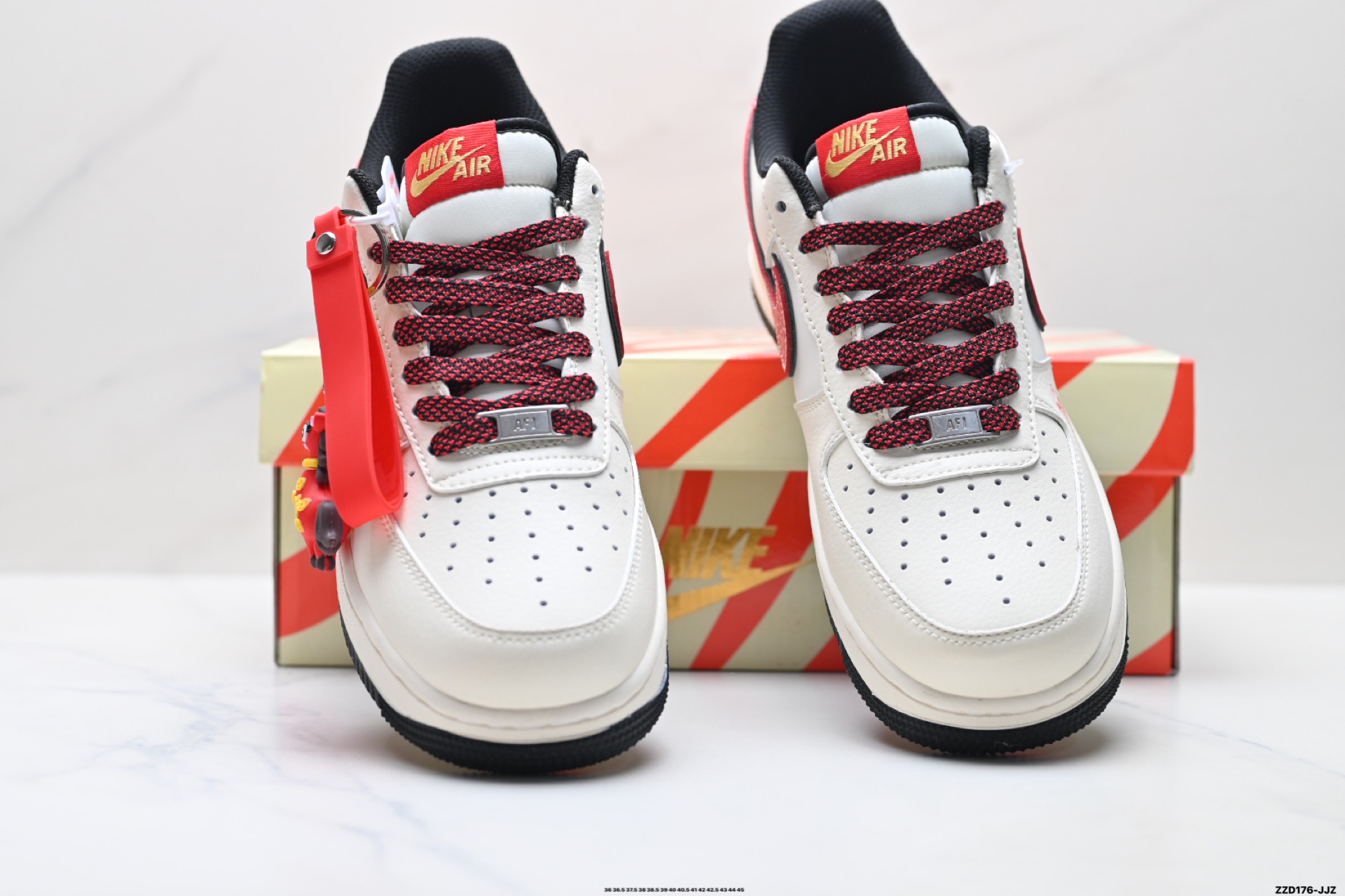 NIKE AIR FORCE 1‘07 LV8 MZ9588-819