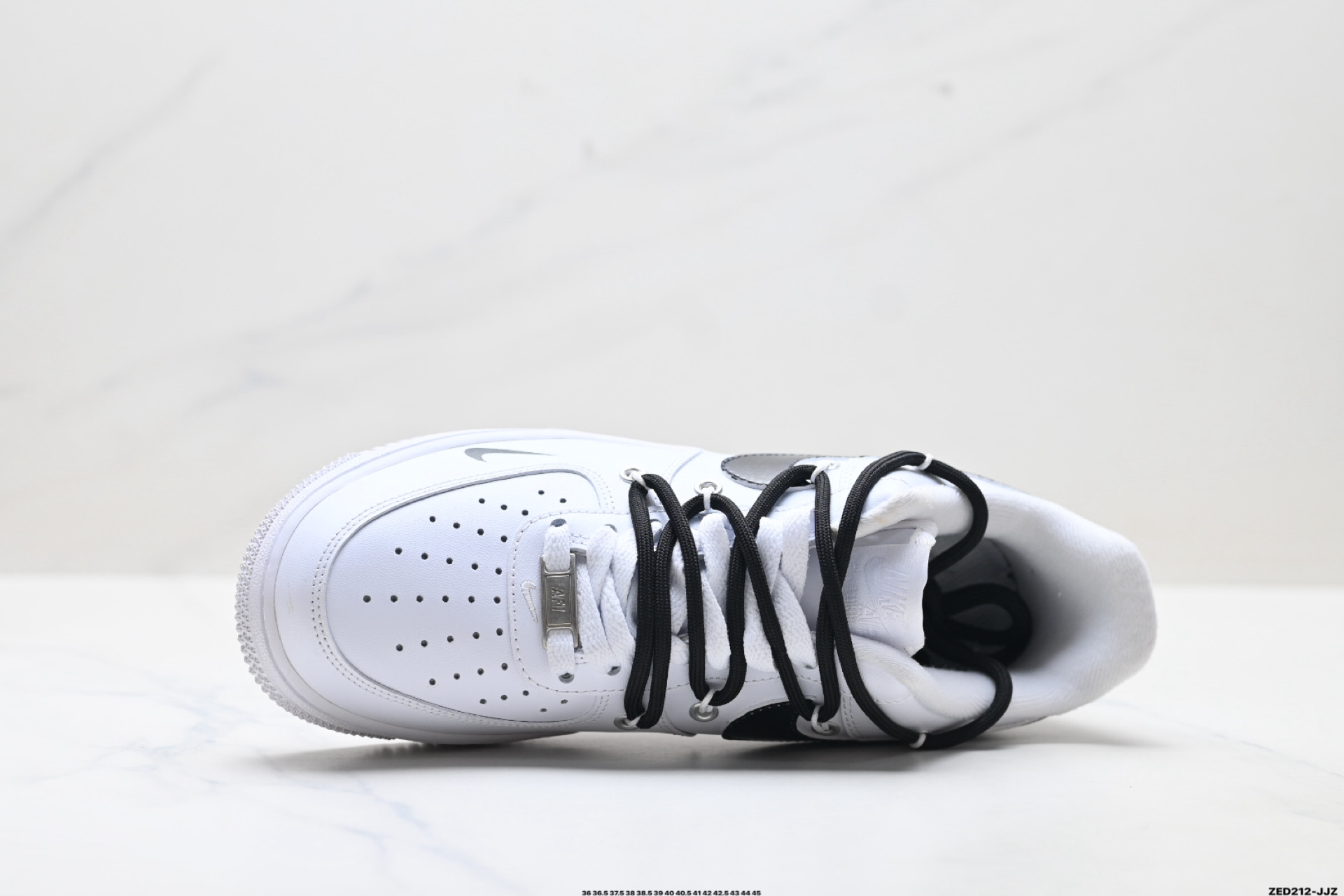 NIKE AIR FORCE 1‘07 LV8 UP1718-595