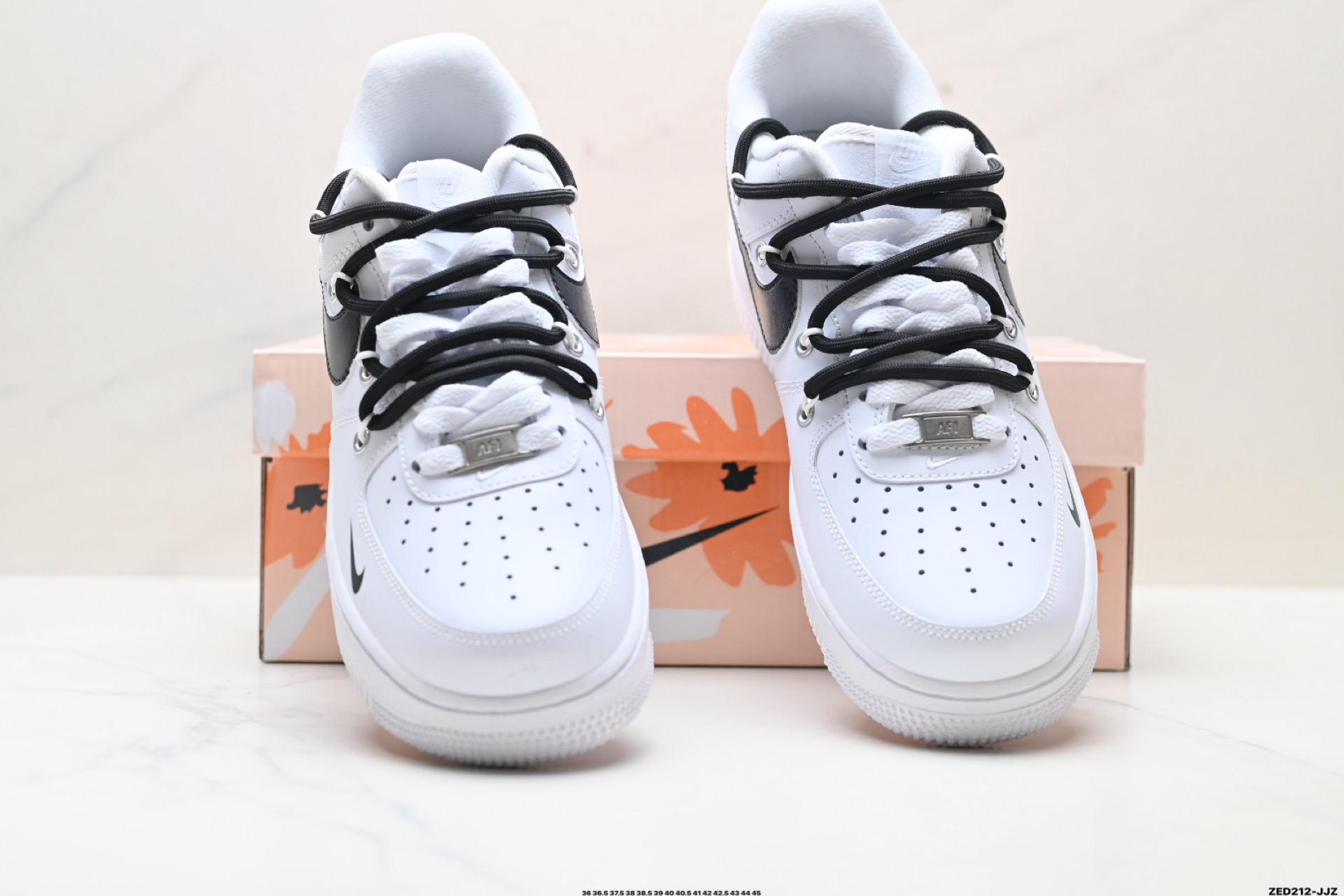 NIKE AIR FORCE 1‘07 LV8 UP1718-595