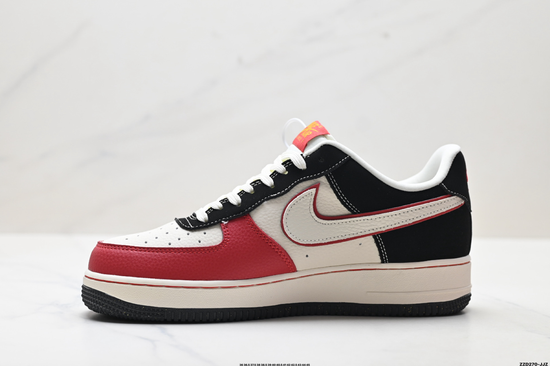 NIKE AIR FORCE 1‘07 LV8 DF0188-129