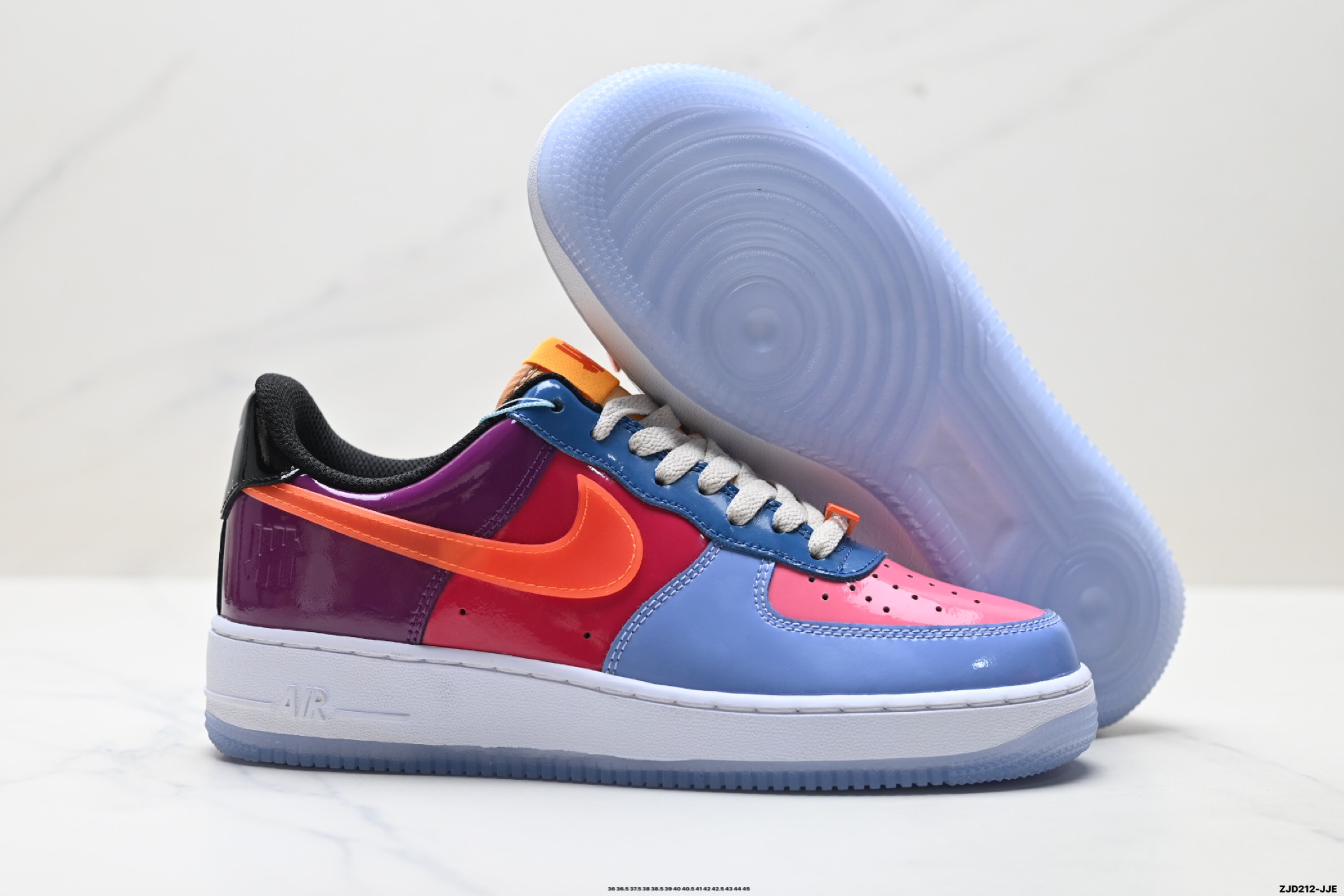 NIKE AIR FORCE 1‘07 LV8 DV5255-400