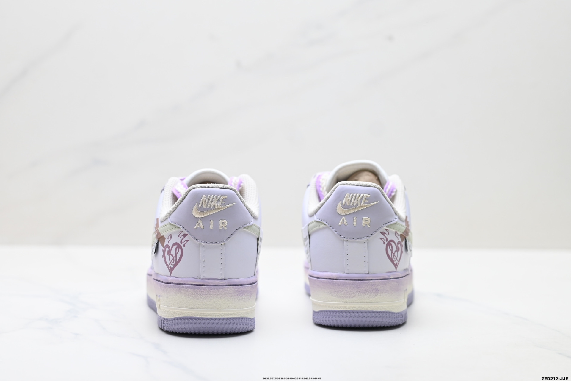 NIKE AIR FORCE 1‘07 LV8 FB1839-321