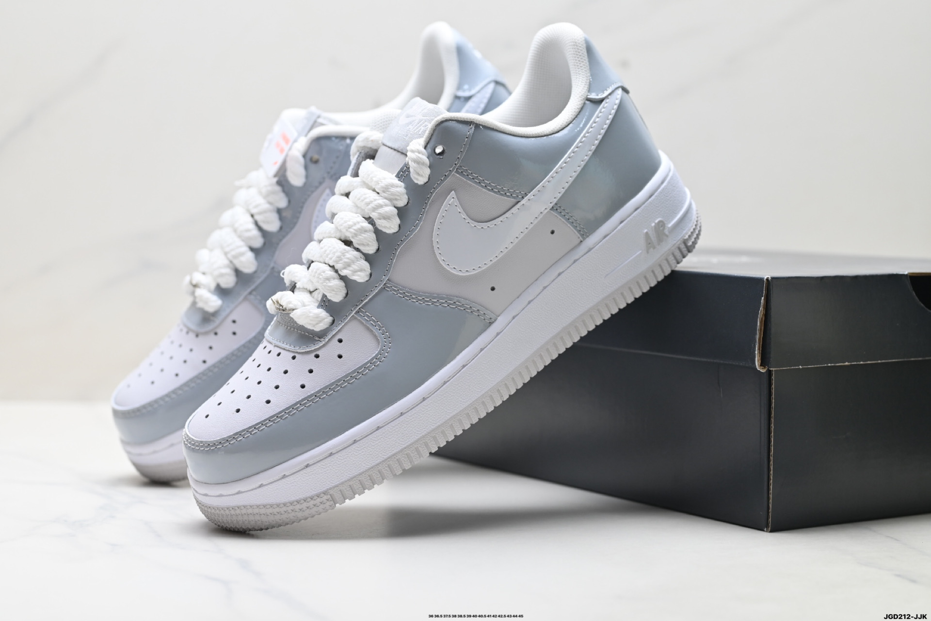 NIKE AIR FORCE 1‘07 HV9405-001