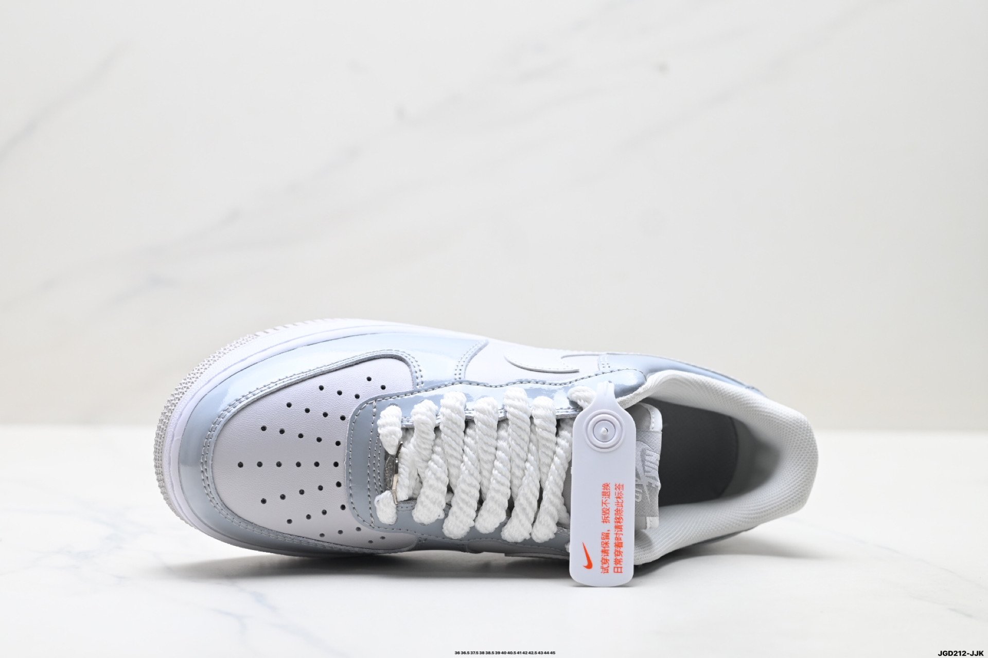 NIKE AIR FORCE 1‘07 HV9405-001