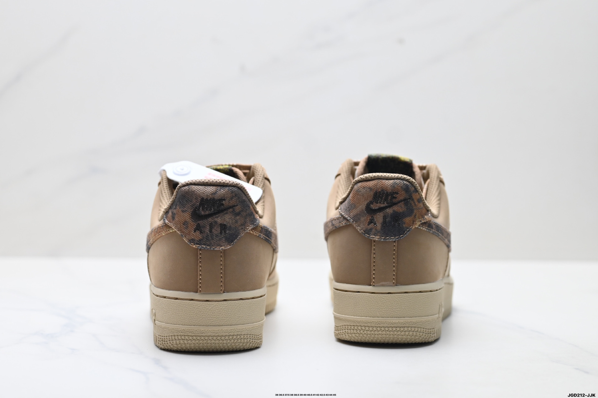 NIKE AIR FORCE 1‘07 lO9803-200