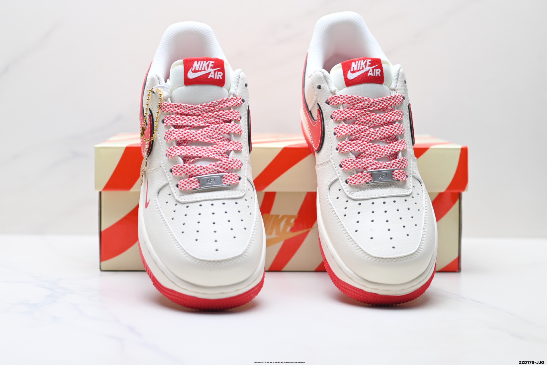 NIKE AIR FORCE 1‘07 LV8 QW5288-127 NIKE AIR FORCE 1‘07 LV8 QW5288-127
