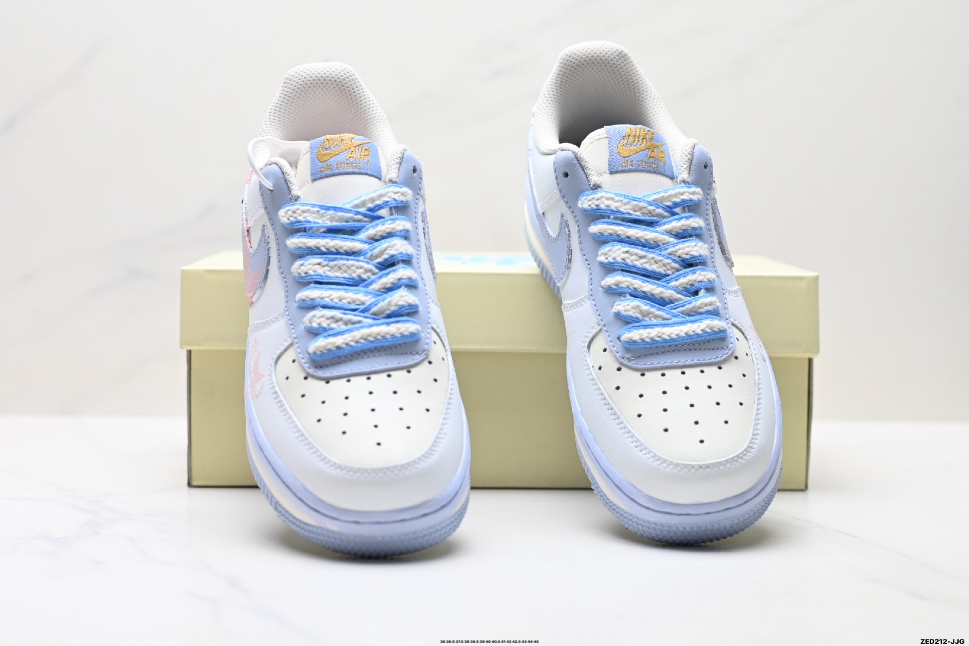 NIKE AIR FORCE 1‘07 LV8 DB3301-171 NIKE AIR FORCE 1‘07 LV8 DB3301-171