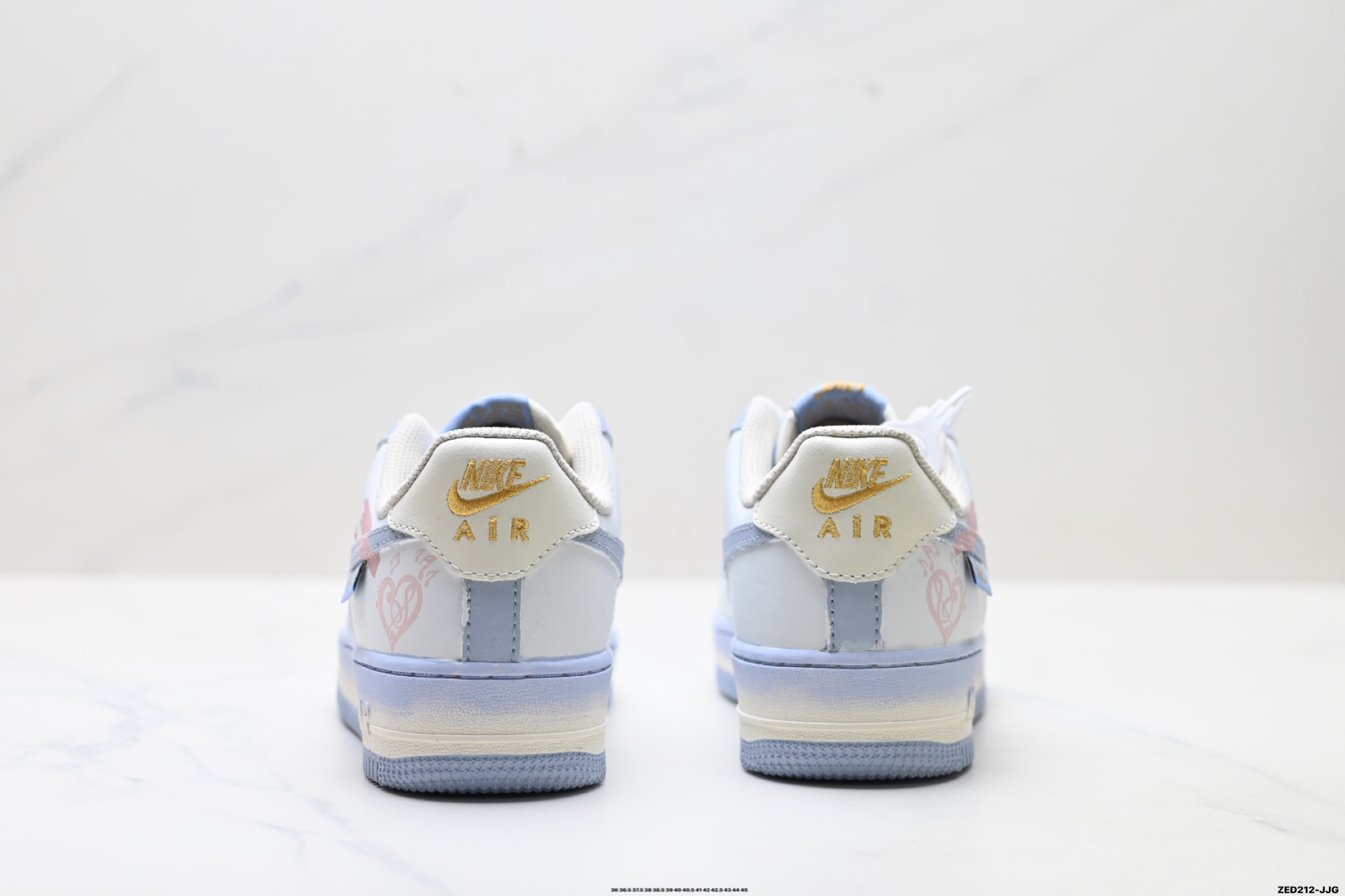 NIKE AIR FORCE 1‘07 LV8 DB3301-171 NIKE AIR FORCE 1‘07 LV8 DB3301-171