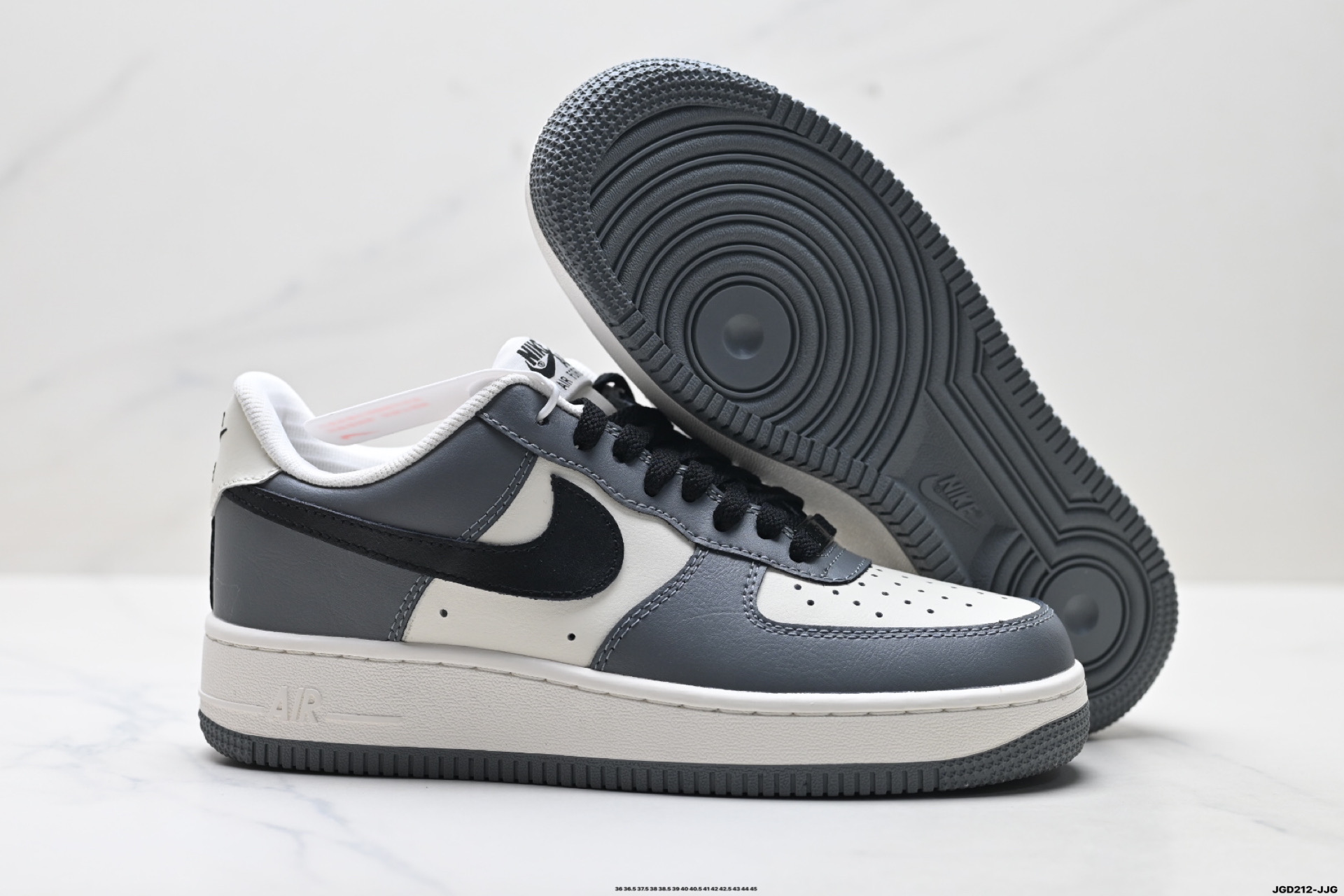 NIKE AIR FORCE 1‘07 FD9063-100 NIKE AIR FORCE 1‘07 FD9063-100