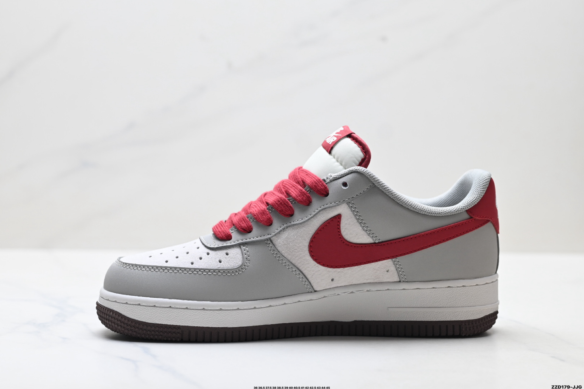 NIKE AIR FORCE 1‘07 LV8 HT5088-621 NIKE AIR FORCE 1‘07 LV8 HT5088-621