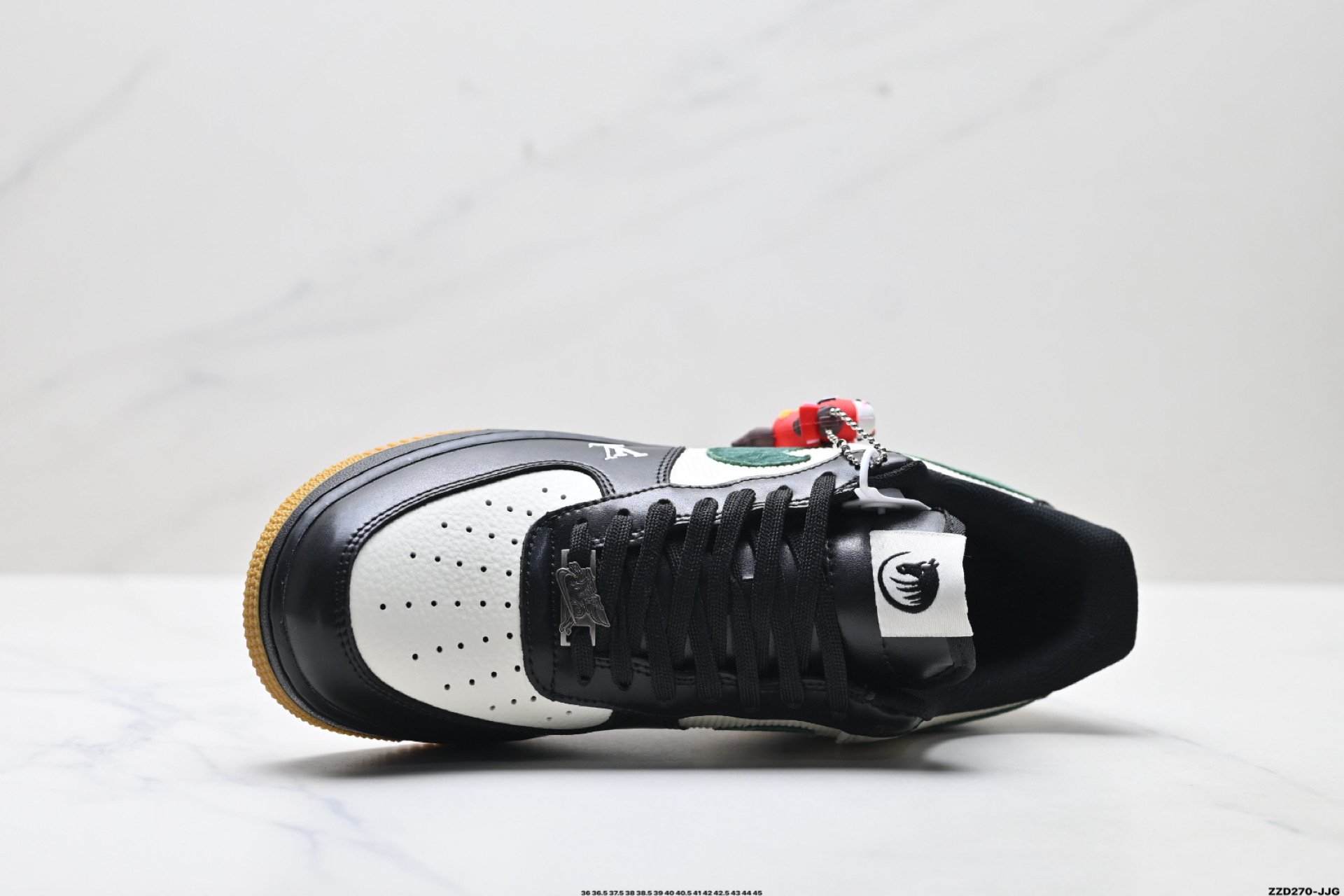 NIKE AIR FORCE 1‘07 LV8 DF0188-130 NIKE AIR FORCE 1‘07 LV8 DF0188-130