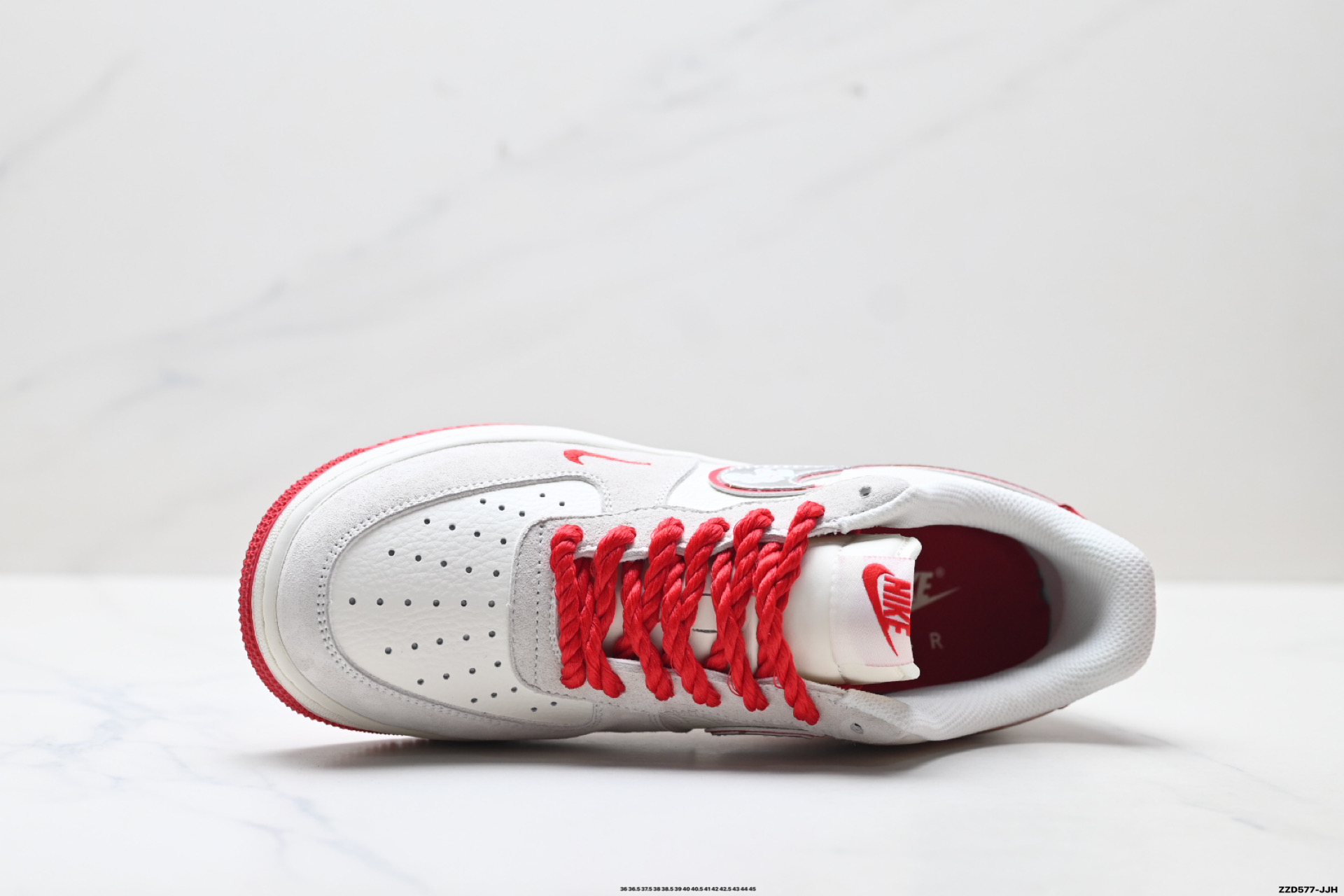 NIKE AIR FORCE 1‘07 LV8 XA2001-901