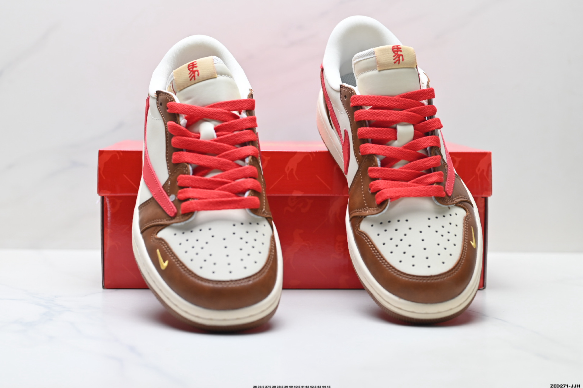 280 Nike Air Jordan 1 x Travis Scott AJ1倒勾 乔一倒钩 ‘DIY’定制 耐克 低帮文化篮球鞋 YF9511-500-Chinese UA Cheap High Quatity Brand Clothes Bags handbags Sneakers wholesale wholesaler seller from China Factory suppliers Fashion Clothing Shoes best Quality Beautiful Price 280 Nike Air Jordan 1 x Travis Scott AJ1倒勾 乔一倒钩 ‘DIY’定制 耐克 低帮文化篮球鞋 YF9511-500