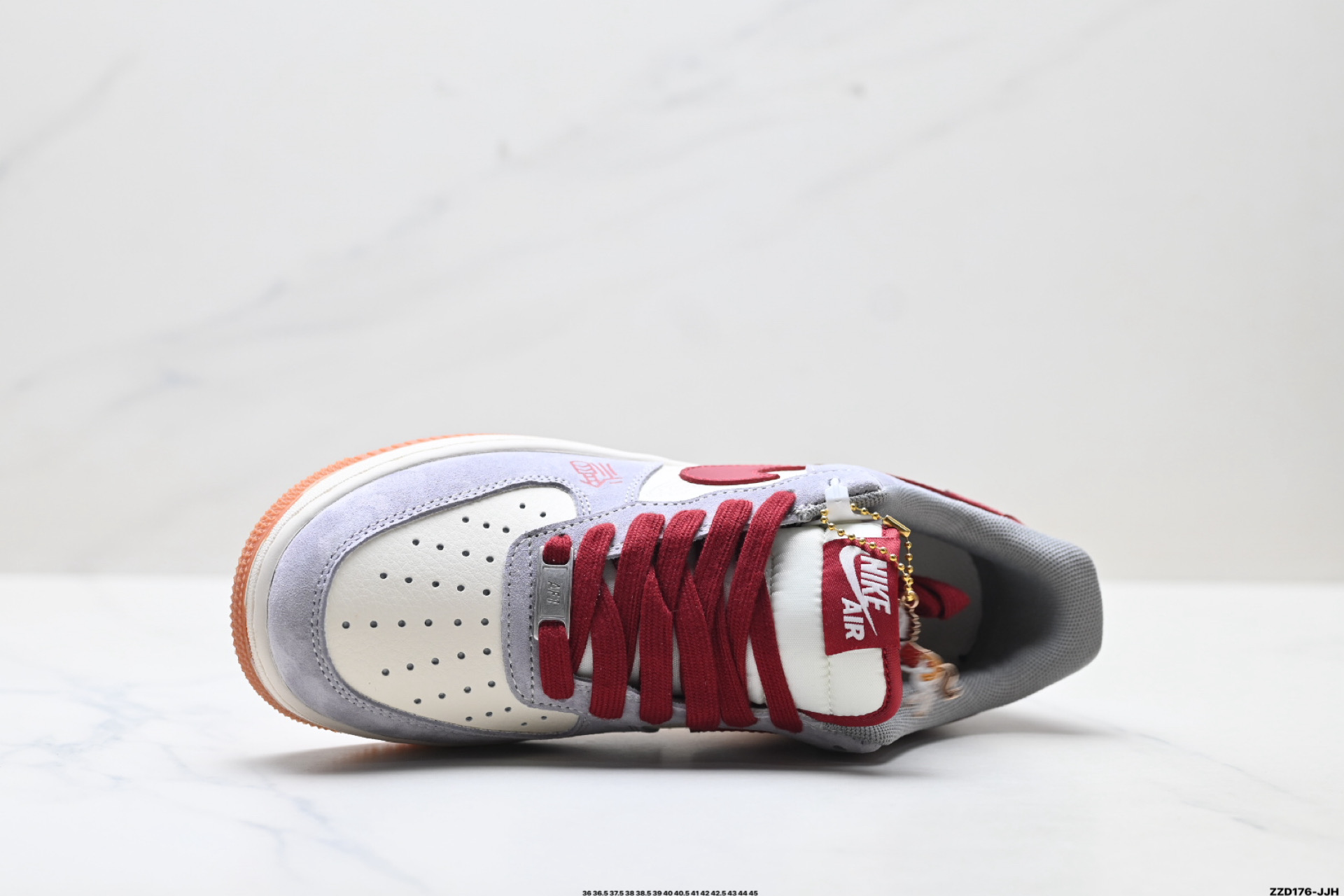 NIKE AIR FORCE 1‘07 LV8 QW5288-138