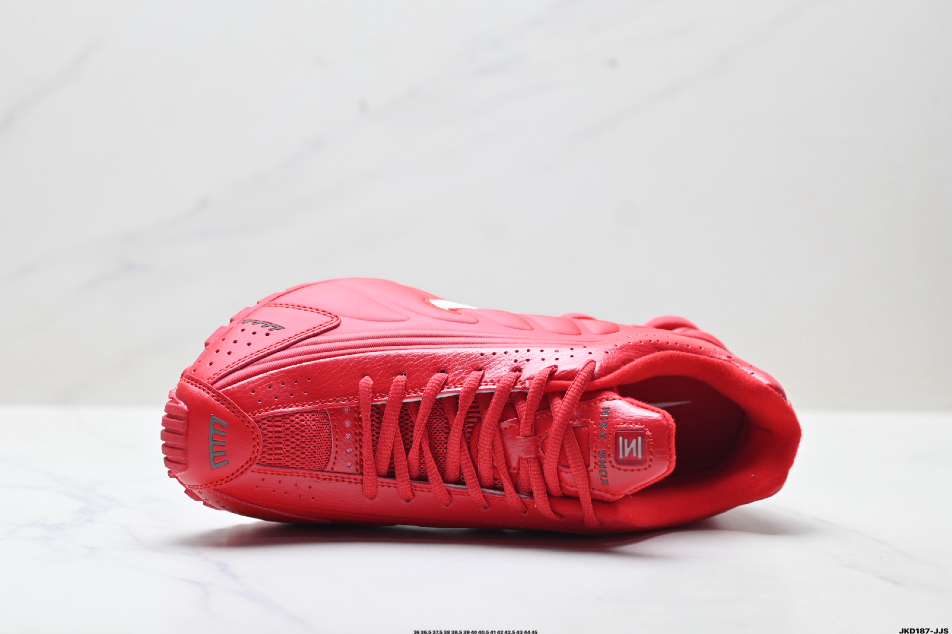 NIKE SHOX R4系列 耐克 低帮运动休闲气垫运动鞋 IQ0608-687