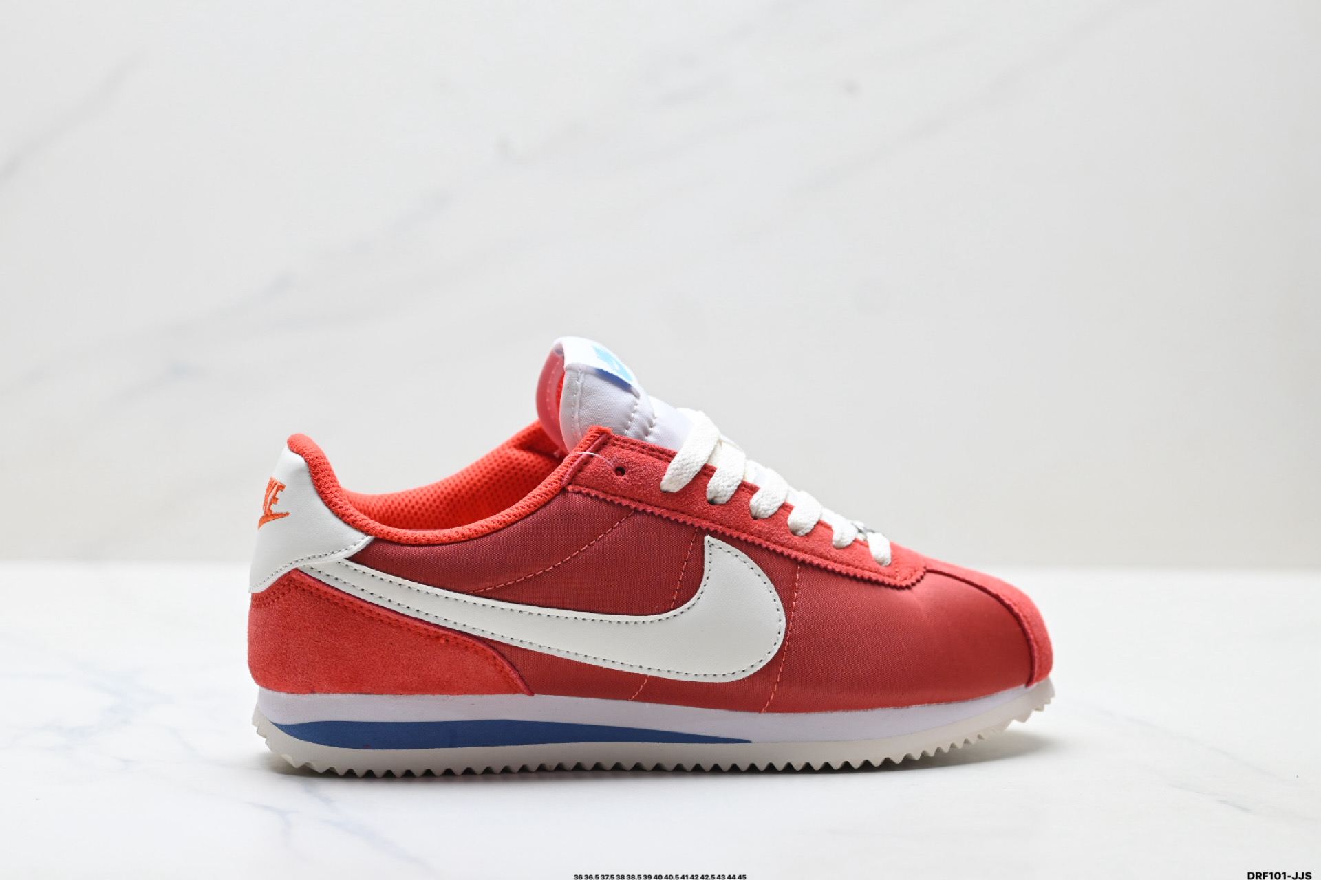 💰95
真标✅Nike Classic Cortez 耐克 经典轻便舒适 阿甘鞋休闲跑步鞋运动鞋 
纯粹而执着的精神 使得Cortez种在了一代人的心里 无论是否喜欢它复古的鞋型
货号:DZ2795-601
尺码:36 36.5 37.5 38 38.5 39 40 40.5 41 42 42.5 43 44 45
ID:DRF101-JJS