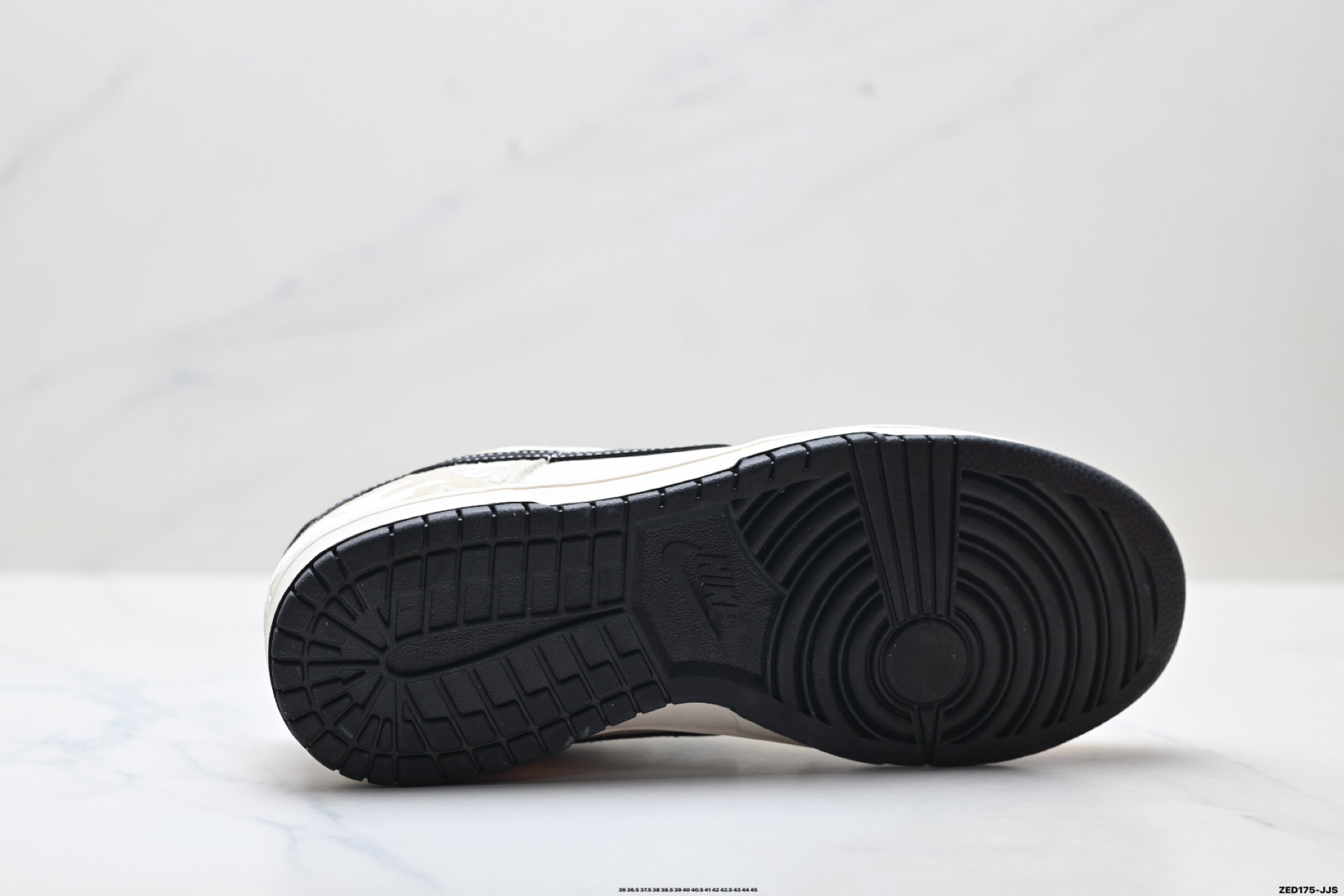 280 Nike Dunk Low Retro ‘DIY高端定制’耐克 低帮休闲运动板鞋 ZH2598-802-Chinese UA Cheap High Quatity Brand Clothes Bags handbags Sneakers wholesale wholesaler seller from China Factory suppliers Fashion Clothing Shoes best Quality Beautiful Price 280 Nike Dunk Low Retro ‘DIY高端定制’耐克 低帮休闲运动板鞋 ZH2598-802
