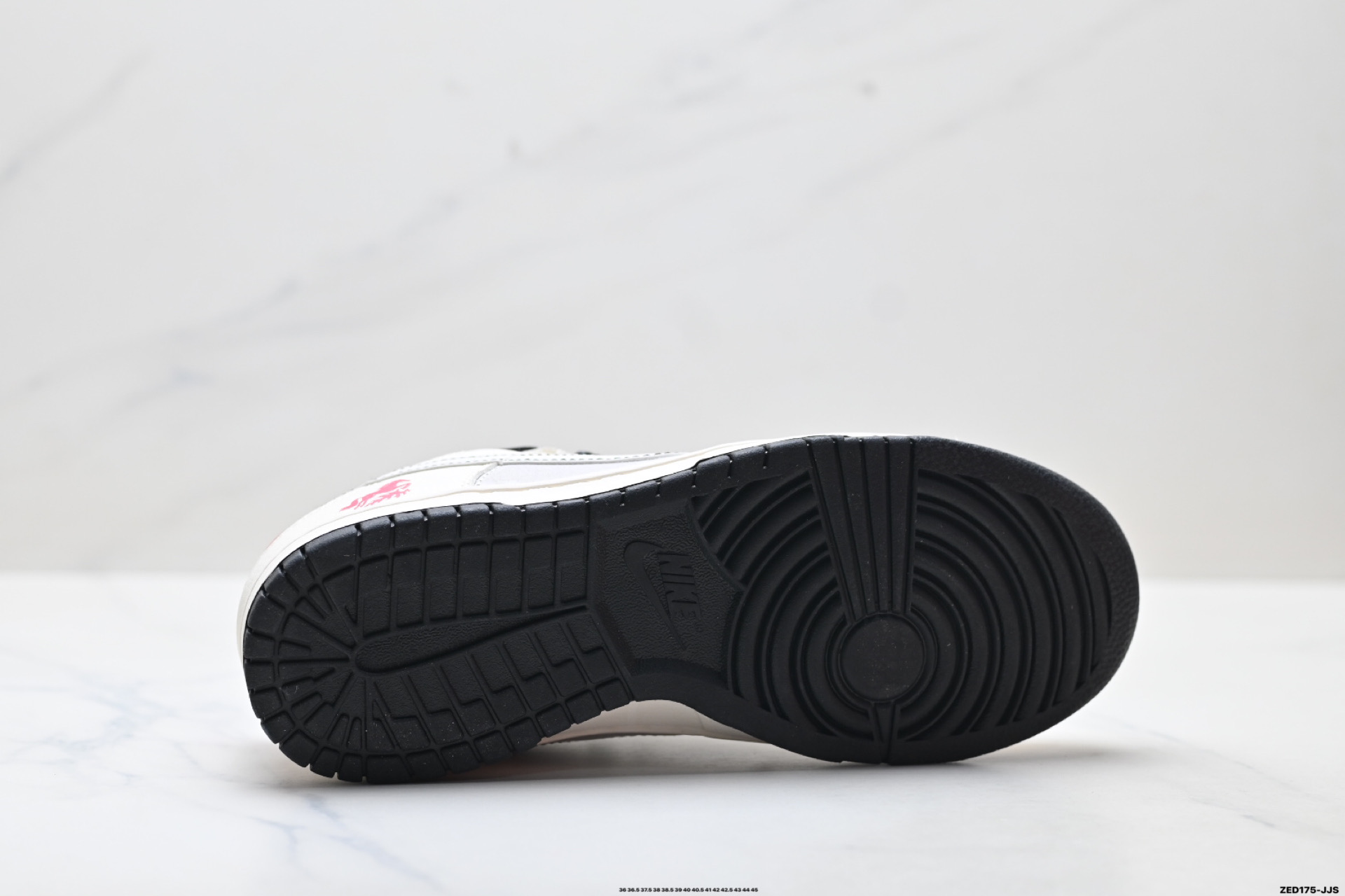 280 Nike Dunk Low Retro ‘DIY高端定制’耐克 低帮休闲运动板鞋 ZH2598-808-Chinese UA Cheap High Quatity Brand Clothes Bags handbags Sneakers wholesale wholesaler seller from China Factory suppliers Fashion Clothing Shoes best Quality Beautiful Price 280 Nike Dunk Low Retro ‘DIY高端定制’耐克 低帮休闲运动板鞋 ZH2598-808