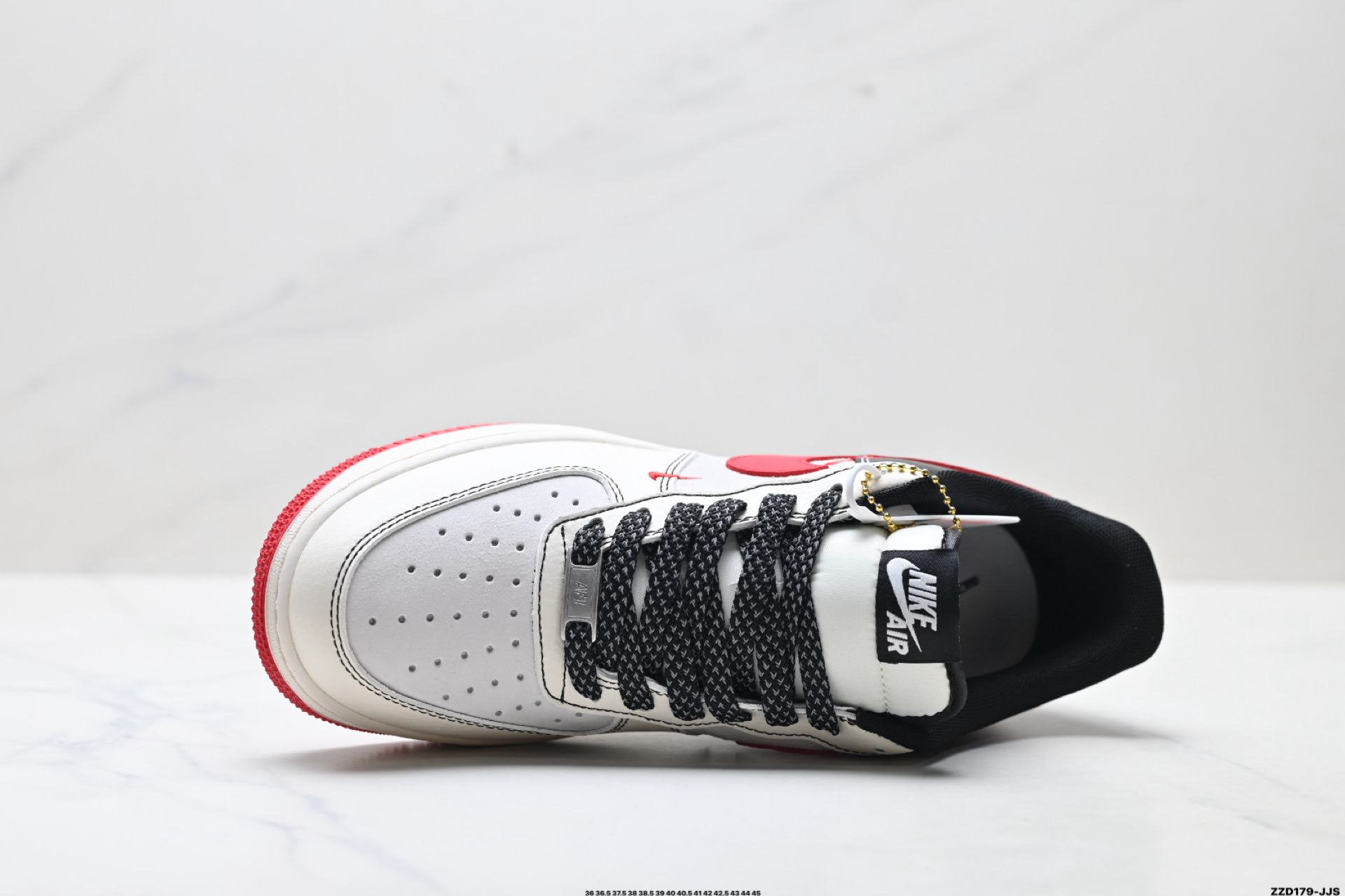 270 NIKE AIR FORCE 1‘07 LV8 HT5088-620