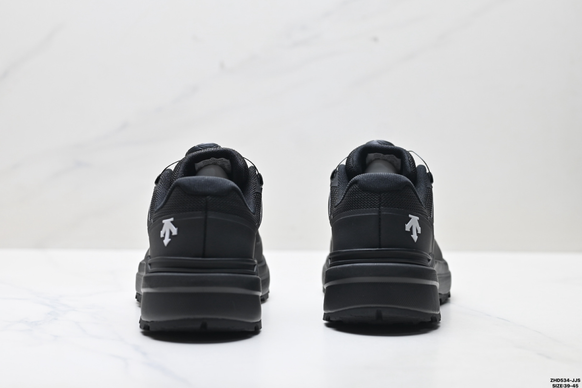 330 纯原迪桑特DESCENTE BOA DUALIS都市通勤 GORE-TEX 时尚舒适 防滑耐磨 时尚休闲运动覆盖防水男子越野跑鞋 D4431LSN19-Chinese UA Cheap High Quatity Brand Clothes Bags handbags Sneakers wholesale wholesaler seller from China Factory suppliers Fashion Clothing Shoes best Quality Beautiful Price 330 纯原迪桑特DESCENTE BOA DUALIS都市通勤 GORE-TEX 时尚舒适 防滑耐磨 时尚休闲运动覆盖防水男子越野跑鞋 D4431LSN19