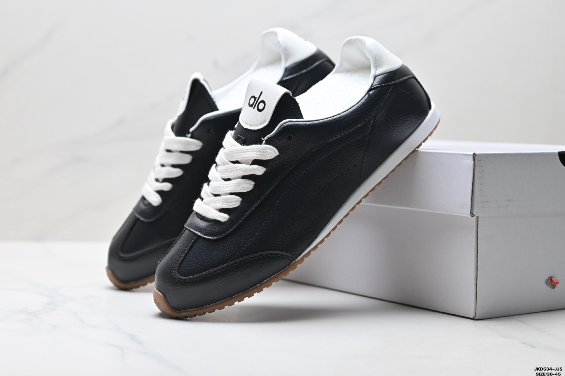 180 Alo Yoga Sunset Sneaker 休闲城市通勤 舒适生活休闲鞋