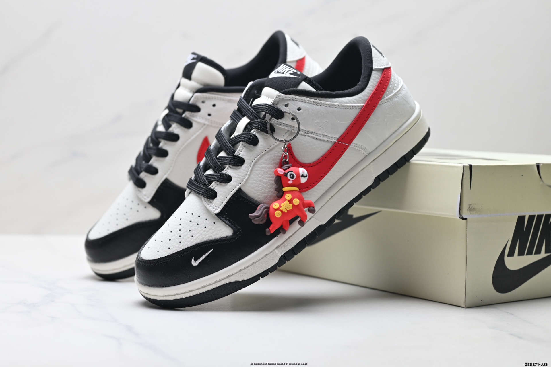 280 Nike Dunk Low Retro ‘DIY高端定制’耐克 低帮休闲运动板鞋 IM6670-202-Chinese UA Cheap High Quatity Brand Clothes Bags handbags Sneakers wholesale wholesaler seller from China Factory suppliers Fashion Clothing Shoes best Quality Beautiful Price 280 Nike Dunk Low Retro ‘DIY高端定制’耐克 低帮休闲运动板鞋 IM6670-202