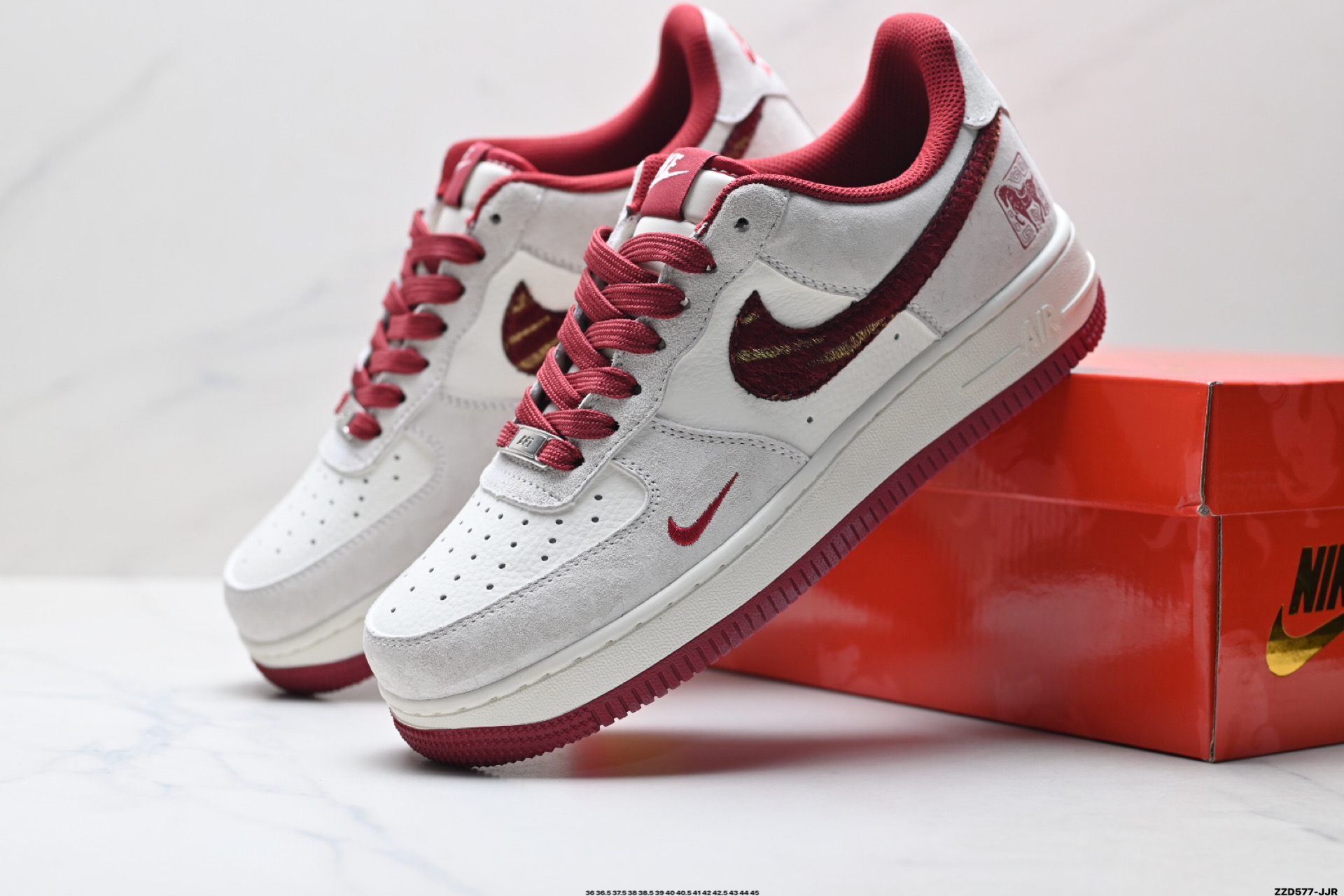 270 NIKE AIR FORCE 1‘07 LV8 XA2001-905