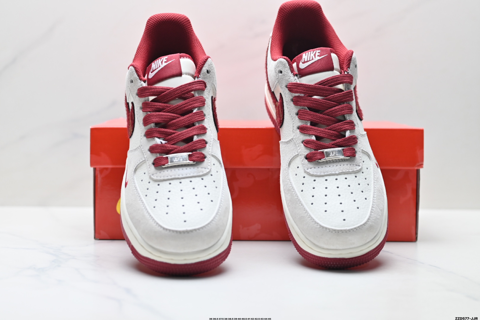 270 NIKE AIR FORCE 1‘07 LV8 XA2001-905