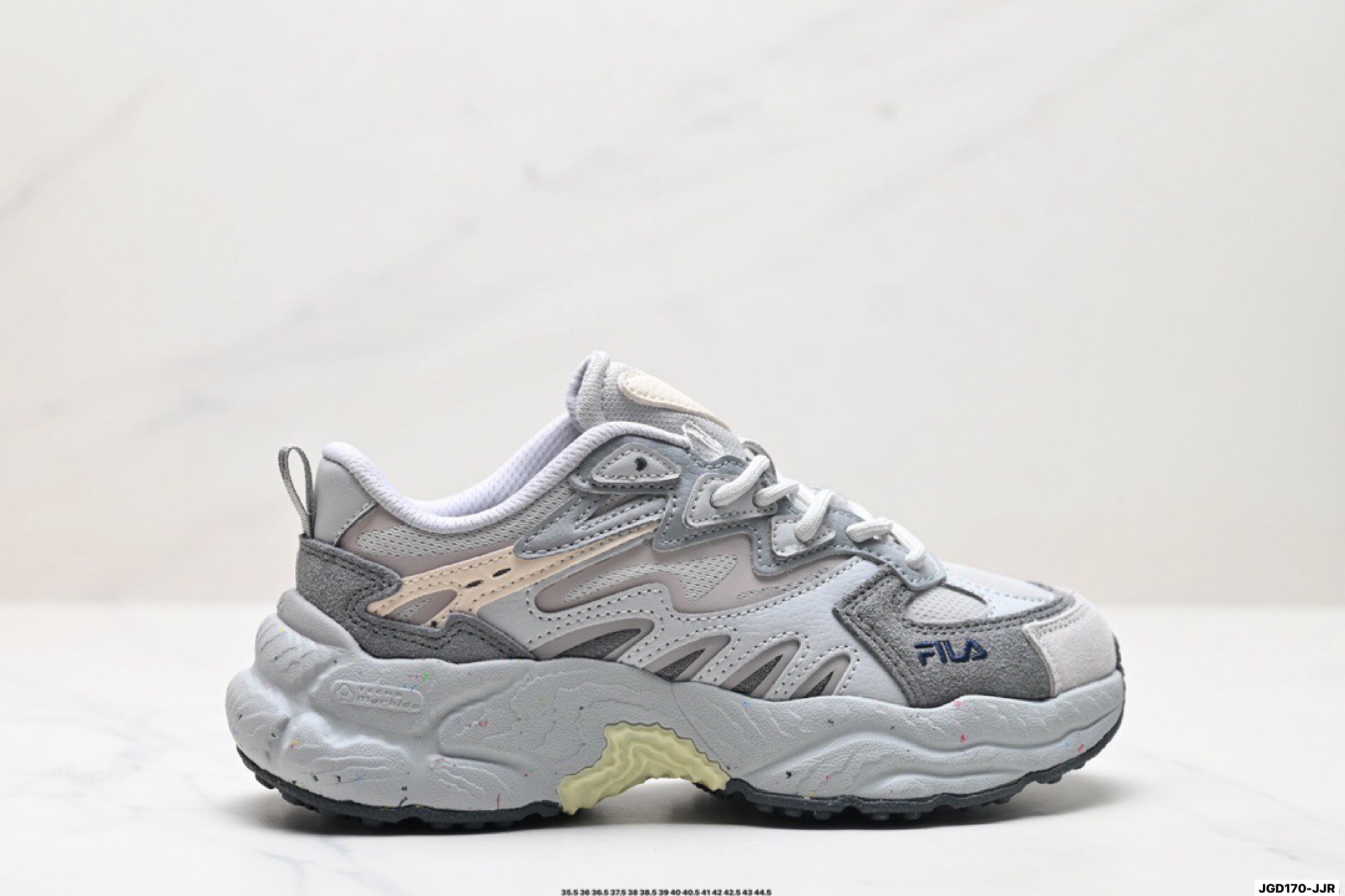 💰160
公司级✅FILA 斐乐蕨草鞋FERN女鞋运动鞋 2025新款户外老爹鞋反光休闲鞋
货号:F12W521119FCF
尺码:35.5 36 36.5 37.5 38 38.5 39 40 40.5 41 42 42.5 43 44 45
ID:JGD170-JJR