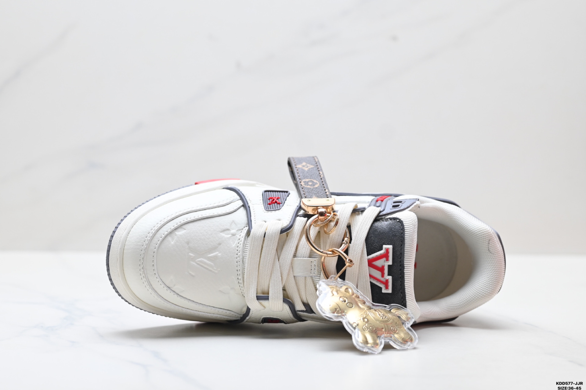 490 纯原马年限定中国红礼盒Louis vuitton Trainer Sneaker Low 路易威登 休闲运动文化百搭板鞋-Chinese UA Cheap High Quatity Brand Clothes Bags handbags Sneakers wholesale wholesaler seller from China Factory suppliers Fashion Clothing Shoes best Quality Beautiful Price 490 纯原马年限定中国红礼盒Louis vuitton Trainer Sneaker Low 路易威登 休闲运动文化百搭板鞋