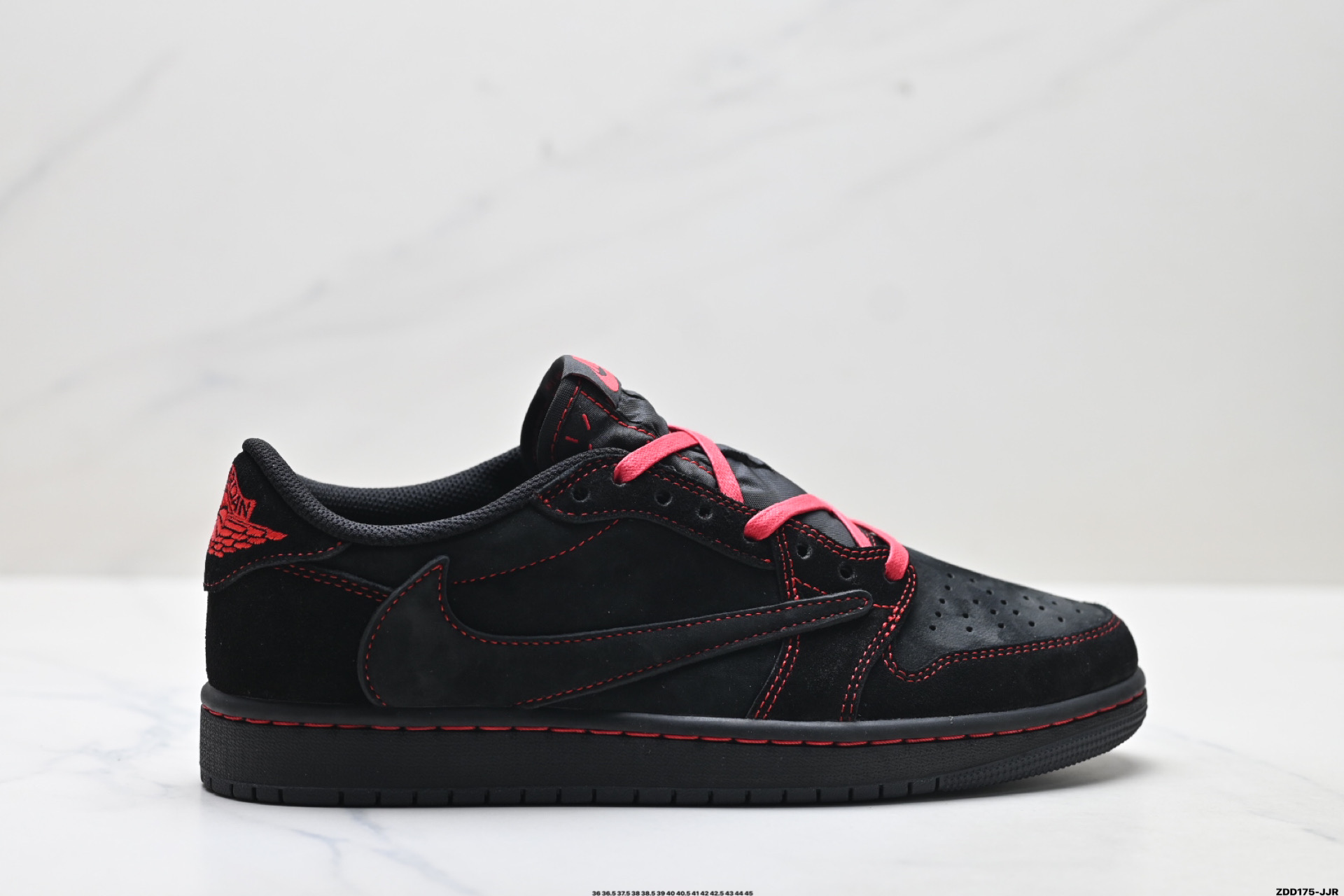 💰200
公司级✅Nike Air Jordan 1 x Travis Scott AJ1倒勾 乔一倒钩 耐克 低帮文化篮球鞋
升级原楦原档案数据开发纸版楦型 采用同源纳帕头层皮革鞋面材质 全新底模完美品相清洁度及喷漆效果 完美品质出货 细节如图所示 鞋面切割工整 冲孔整齐干净 中底拉帮线 整体清洁度非常好
货号:DM7866-003
尺码:36 36.5 37.5 38 38.5 39 40 40.5 41 42 42.5 43 44 45
ID:ZDD175-JJR