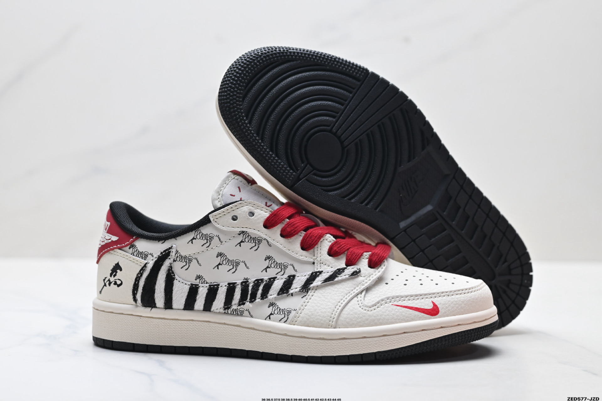 Nike Air Jordan 1 x Travis Scott AJ1倒勾 乔一倒钩 ‘DIY’定制 耐克 低帮文化篮球鞋 XT6998-113