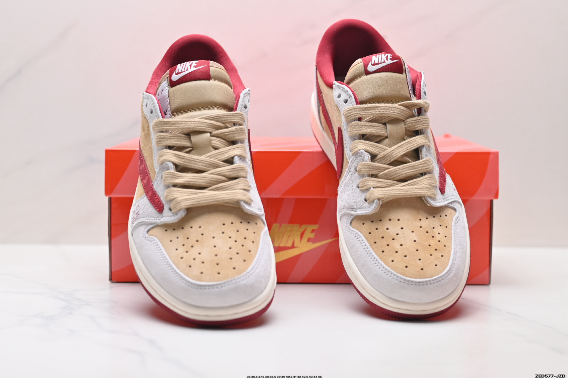 Nike Air Jordan 1 x Travis Scott AJ1倒勾 乔一倒钩 ‘DIY’定制 耐克 低帮文化篮球鞋 LX1988-807