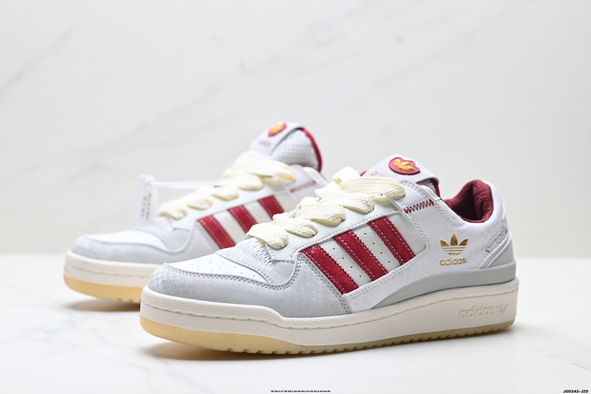 Adidas Forum Low CL 蛇年限定 阿迪达斯 低帮百搭潮流休闲运动板鞋 JP10009-莆田鞋,莆田鞋货源,高仿鞋,高仿鞋货源,安福档口,莆田高仿鞋,莆田鞋批发,高仿鞋批发,莆田高仿运动鞋,高仿运动鞋,莆田运动鞋 Adidas Forum Low CL 蛇年限定 阿迪达斯 低帮百搭潮流休闲运动板鞋 JP10009