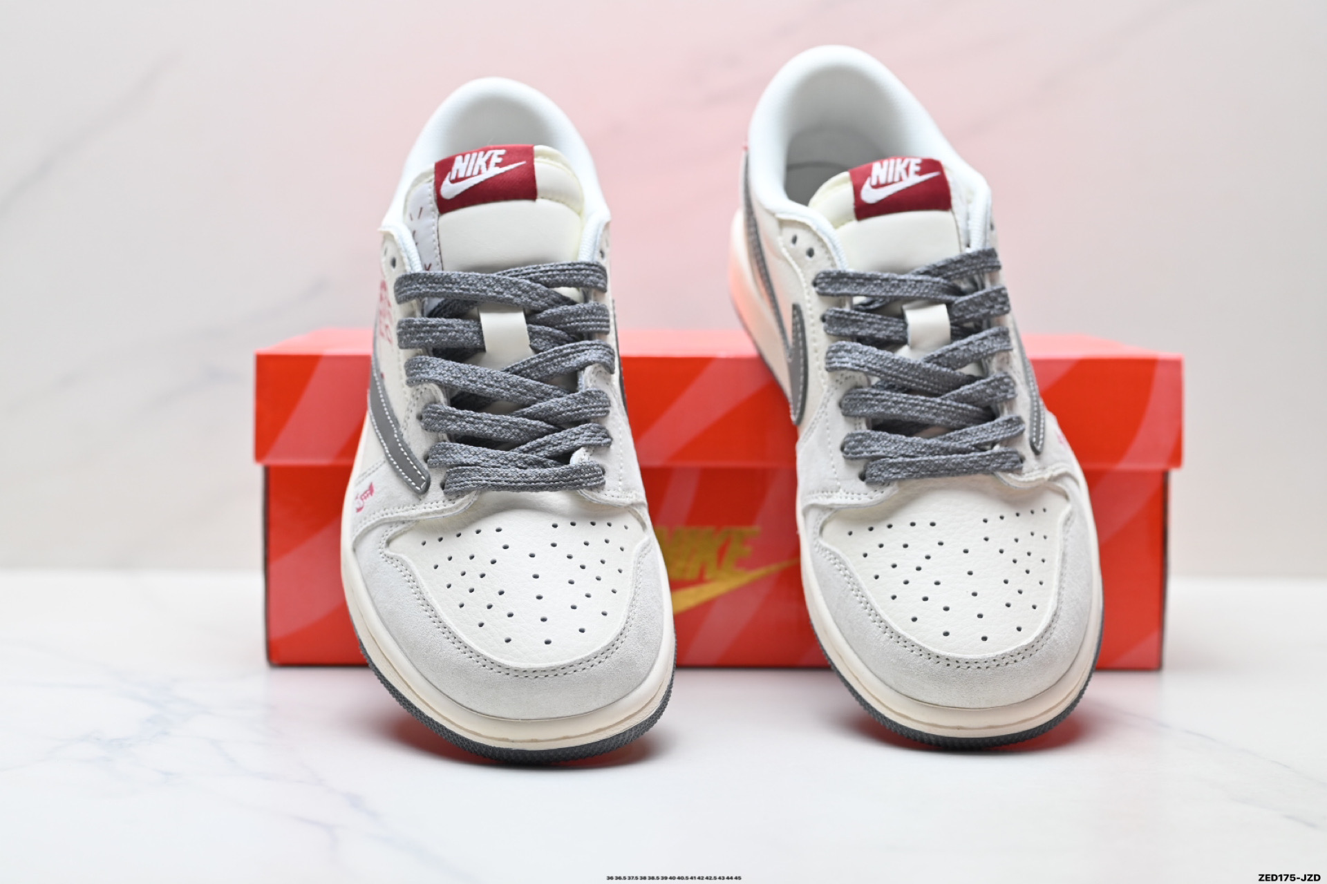 Nike Air Jordan 1 x Travis Scott AJ1倒勾 乔一倒钩 ‘DIY’定制 耐克 低帮文化篮球鞋 JJ2508-101