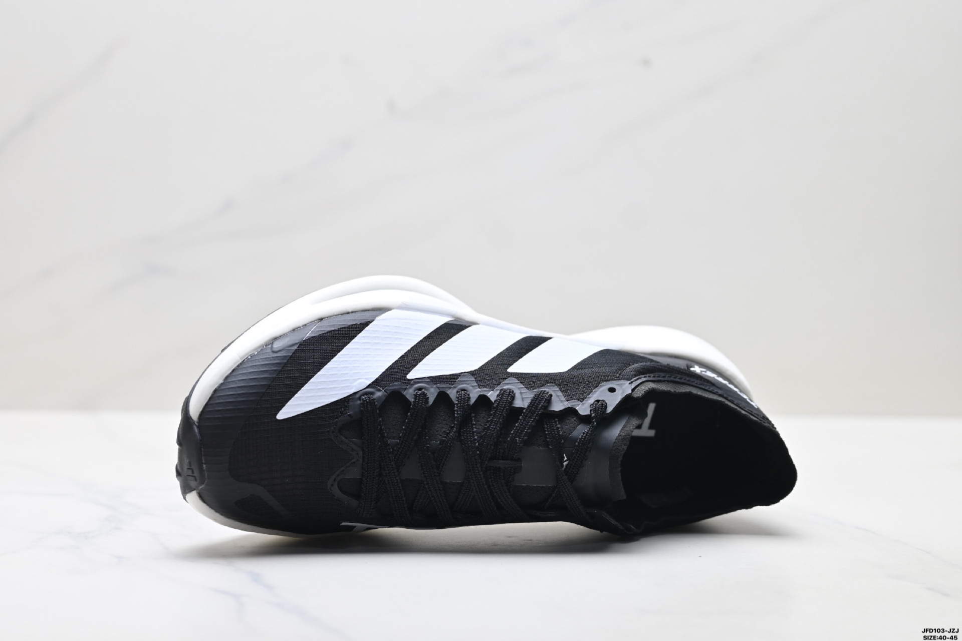 Adidas TERREX 阿迪达斯 系带缓震轻质 舒适百搭 低帮马拉松运动跑步鞋 JS3570