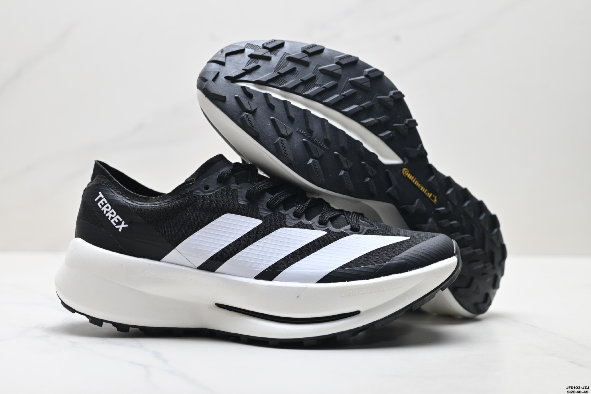 Adidas TERREX 阿迪达斯 系带缓震轻质 舒适百搭 低帮马拉松运动跑步鞋 JS3570