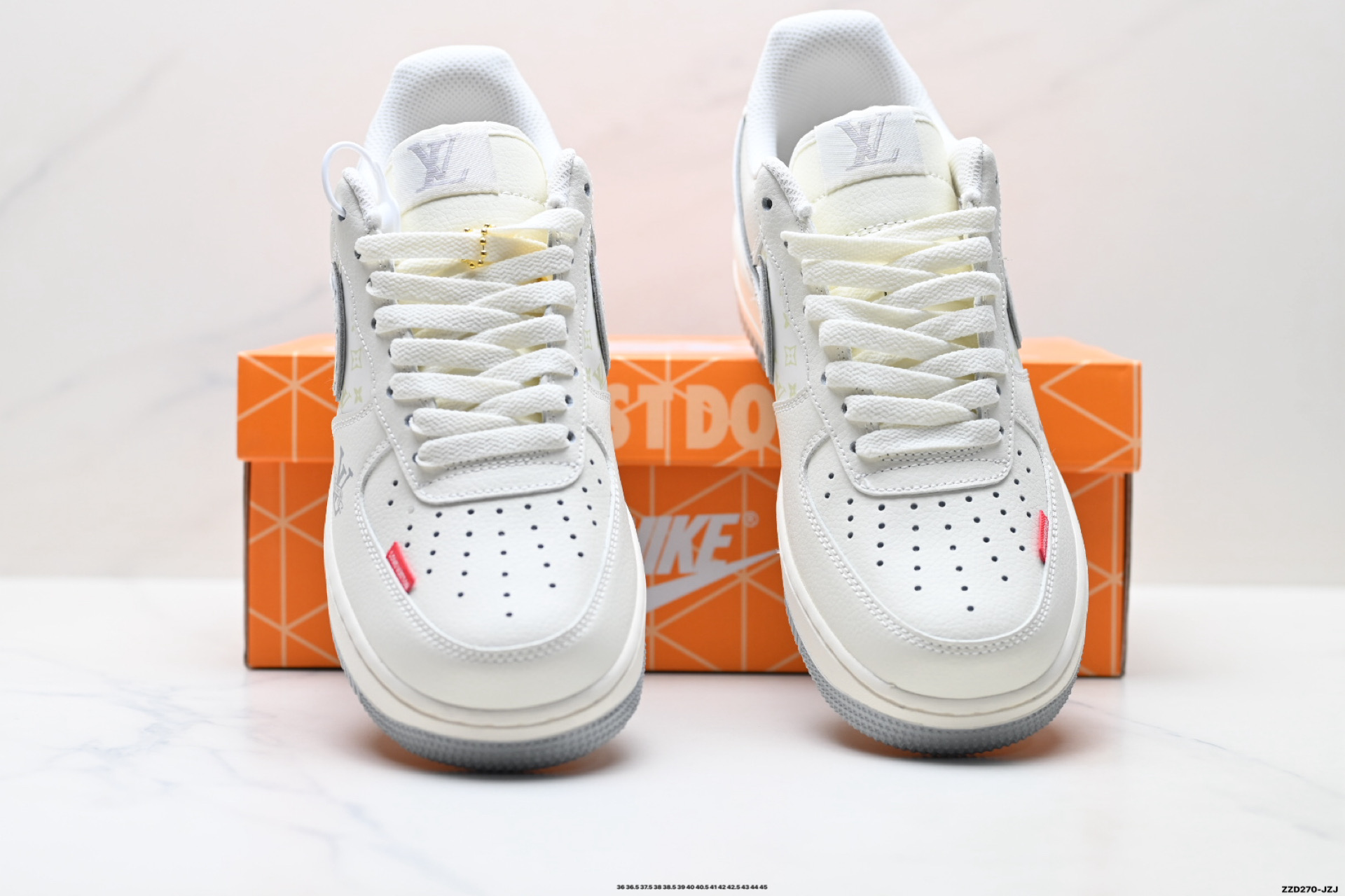 NIKE AIR FORCE 1‘07 LV8 LV2288-001