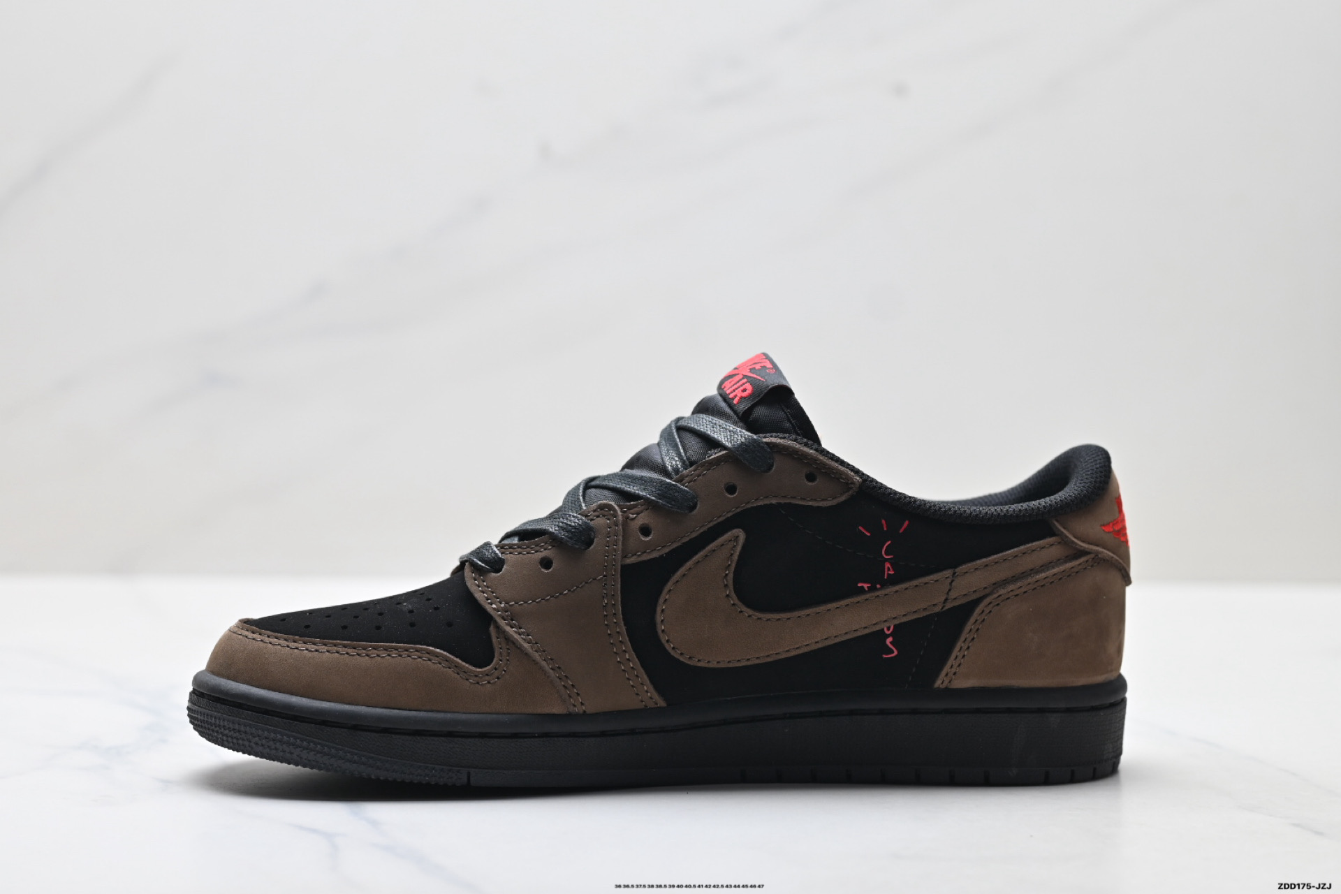 Nike Air Jordan 1 x Travis Scott AJ1倒勾 乔一倒钩 耐克 低帮文化篮球鞋 lB7109-005