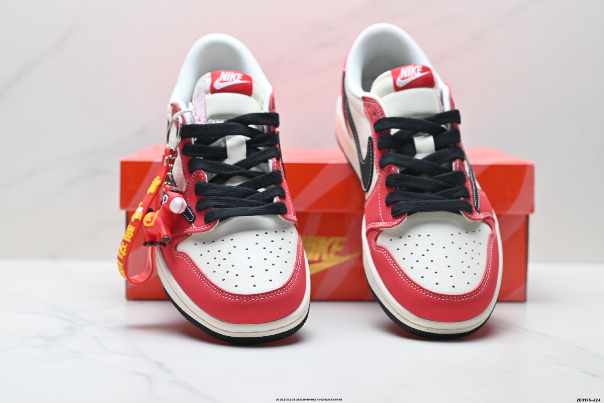 Nike Air Jordan 1 x Travis Scott AJ1倒勾 乔一倒钩 ‘DIY’定制 耐克 低帮文化篮球鞋 MY9969-801