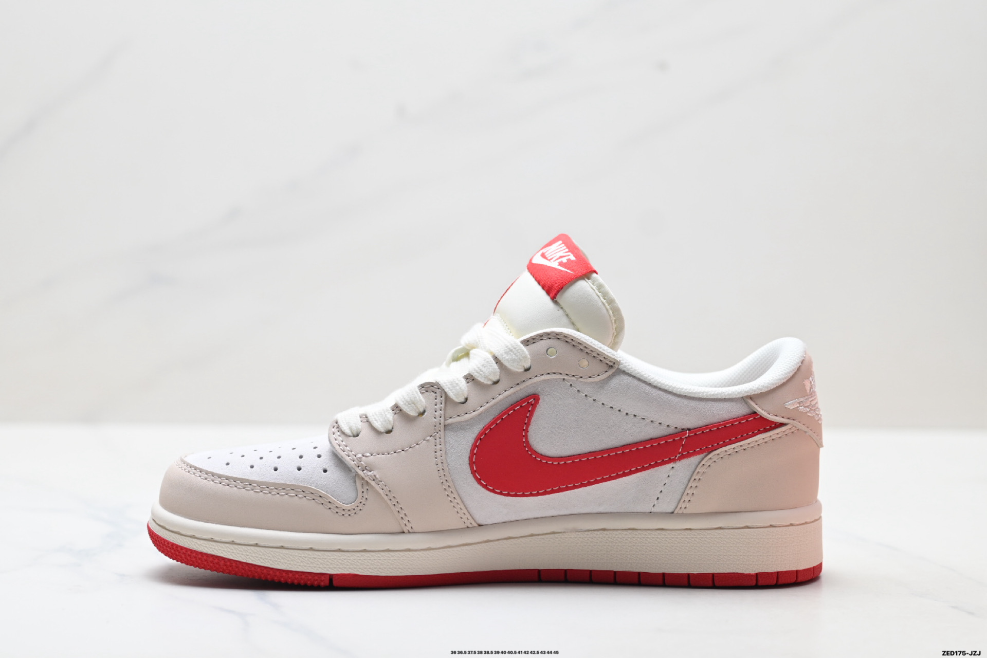 Nike Air Jordan 1 x Travis Scott AJ1倒勾 乔一倒钩 ‘DIY’定制 耐克 低帮文化篮球鞋 ZH2598-901