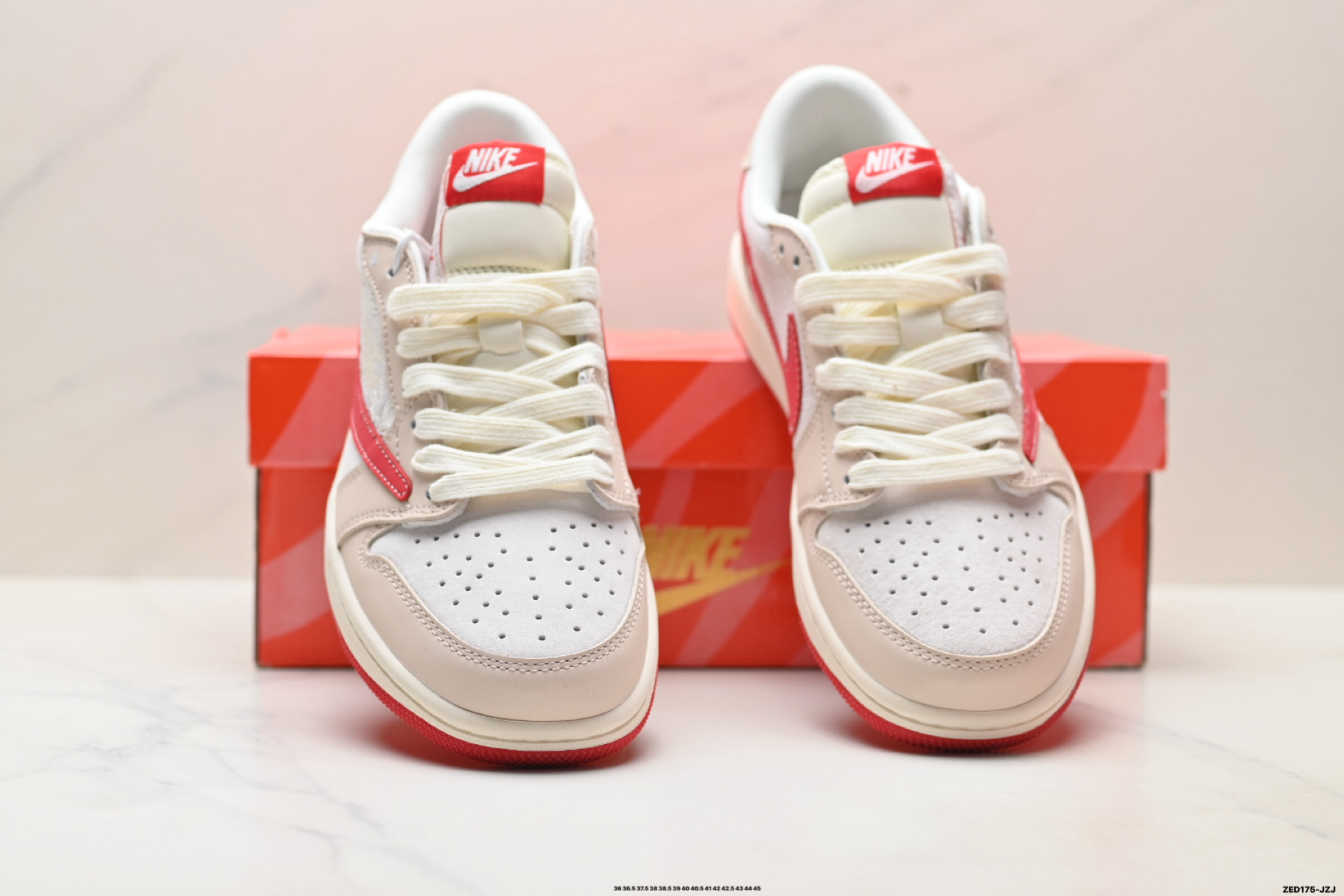 Nike Air Jordan 1 x Travis Scott AJ1倒勾 乔一倒钩 ‘DIY’定制 耐克 低帮文化篮球鞋 ZH2598-901