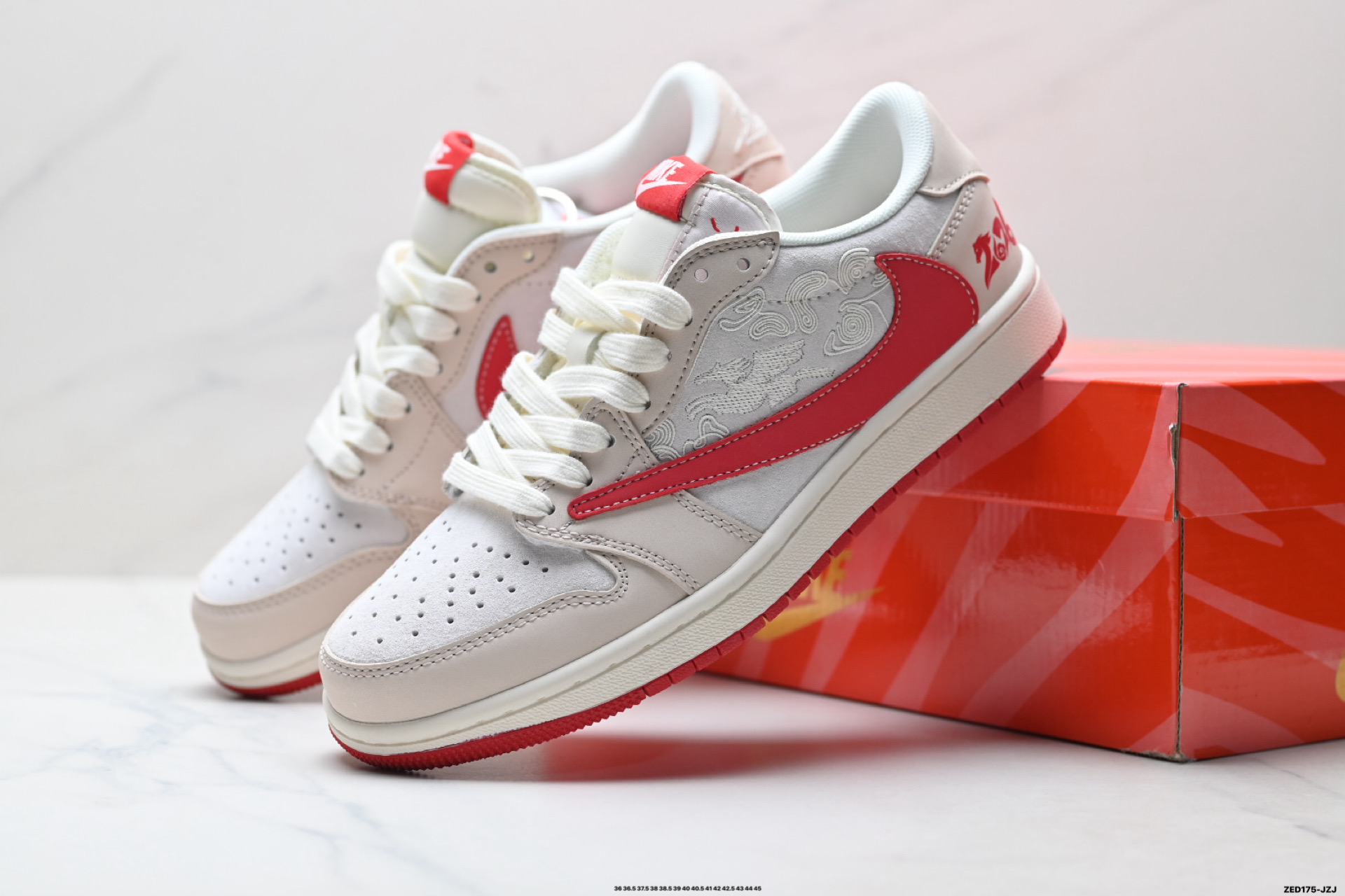 Nike Air Jordan 1 x Travis Scott AJ1倒勾 乔一倒钩 ‘DIY’定制 耐克 低帮文化篮球鞋 ZH2598-901