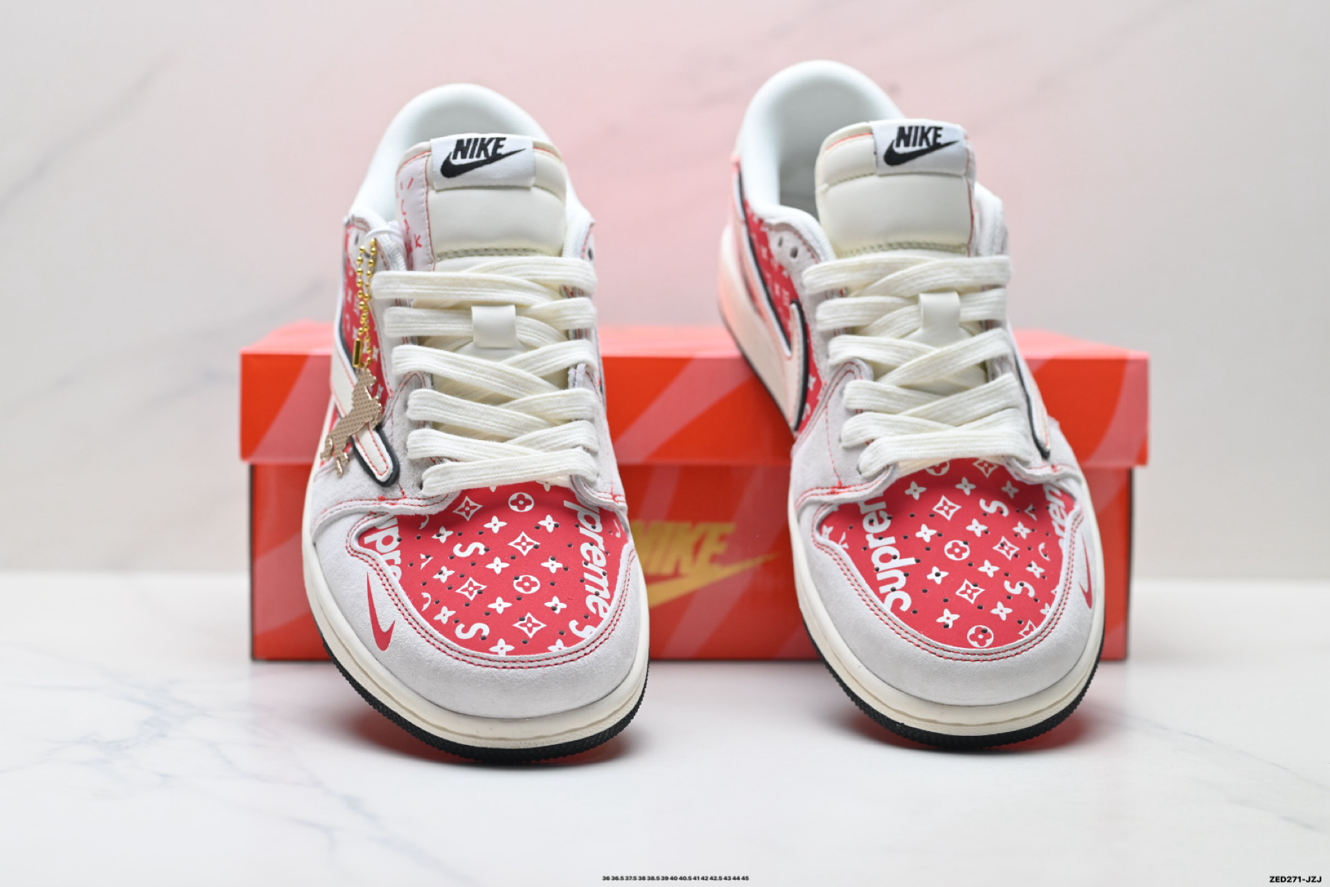 Nike Air Jordan 1 x Travis Scott AJ1倒勾 乔一倒钩 ‘DIY’定制 耐克 低帮文化篮球鞋 JP2076-113