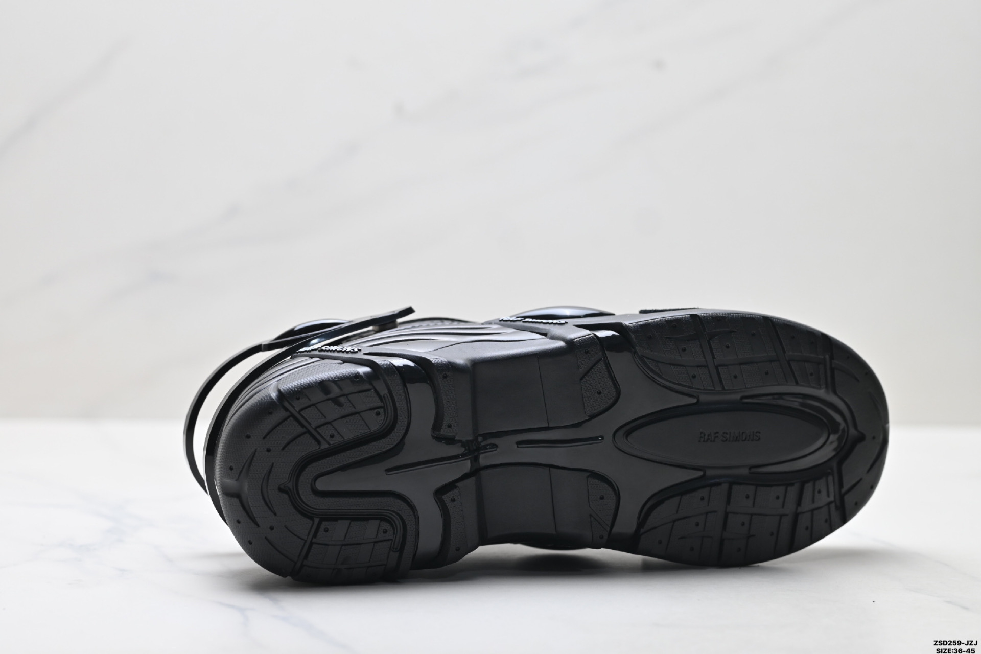 RAF SIMONS CYLON-21 潮流运动 织物皮革 圆头系带 低帮休闲鞋 HR740003S-0003-莆田鞋,莆田鞋货源,高仿鞋,高仿鞋货源,安福档口,莆田高仿鞋,莆田鞋批发,高仿鞋批发,莆田高仿运动鞋,高仿运动鞋,莆田运动鞋 RAF SIMONS CYLON-21 潮流运动 织物皮革 圆头系带 低帮休闲鞋 HR740003S-0003